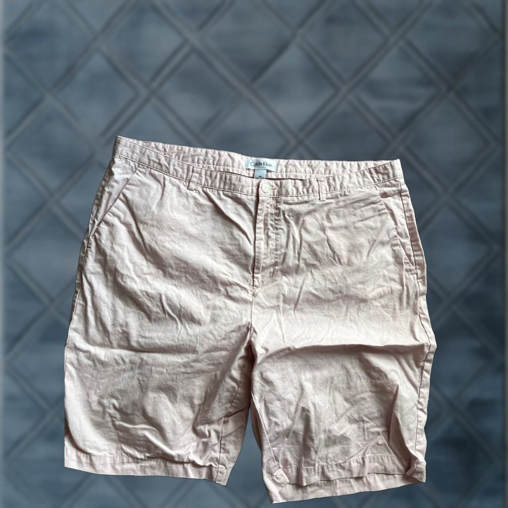 Calvin Klein Calvin Klein Mens Light Pink Golf Shorts W/ Pockets Size 40 Size US 40 / EU 56 - 1 Thumbnail