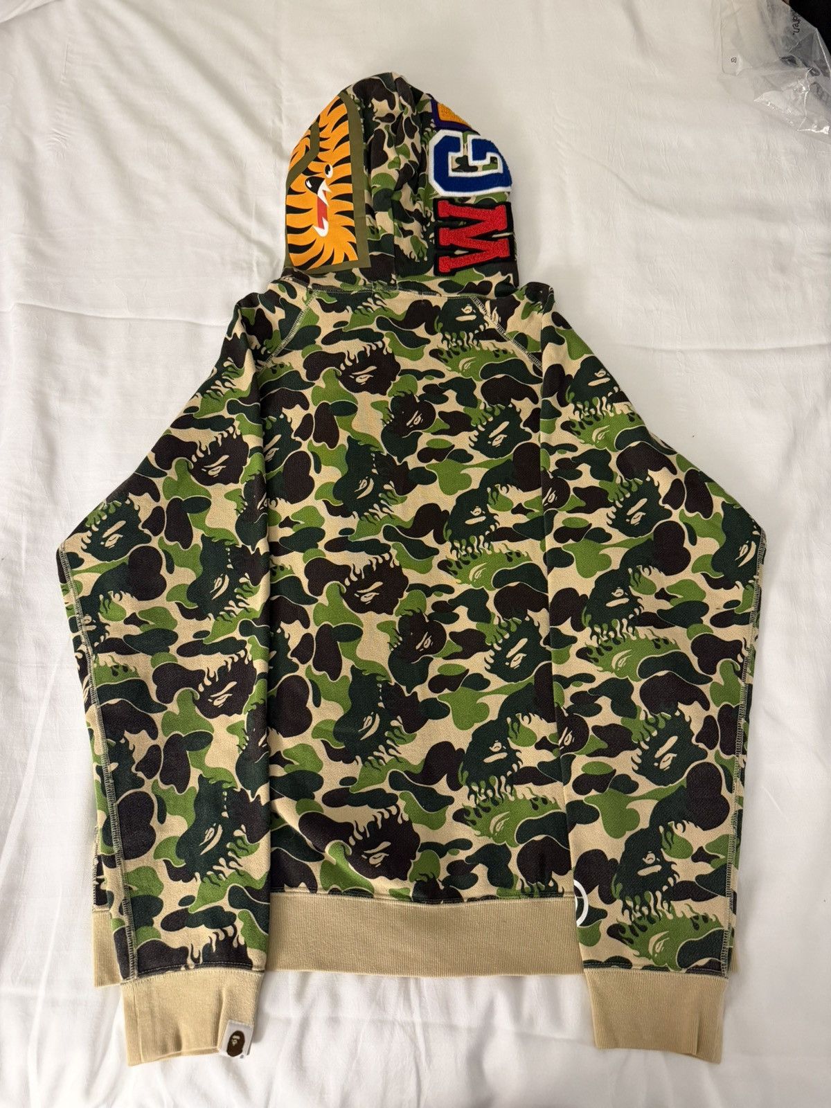 Bape BAPE Shark Flame Camo Full Zip Size US M / EU 48-50 / 2 - 3 Thumbnail