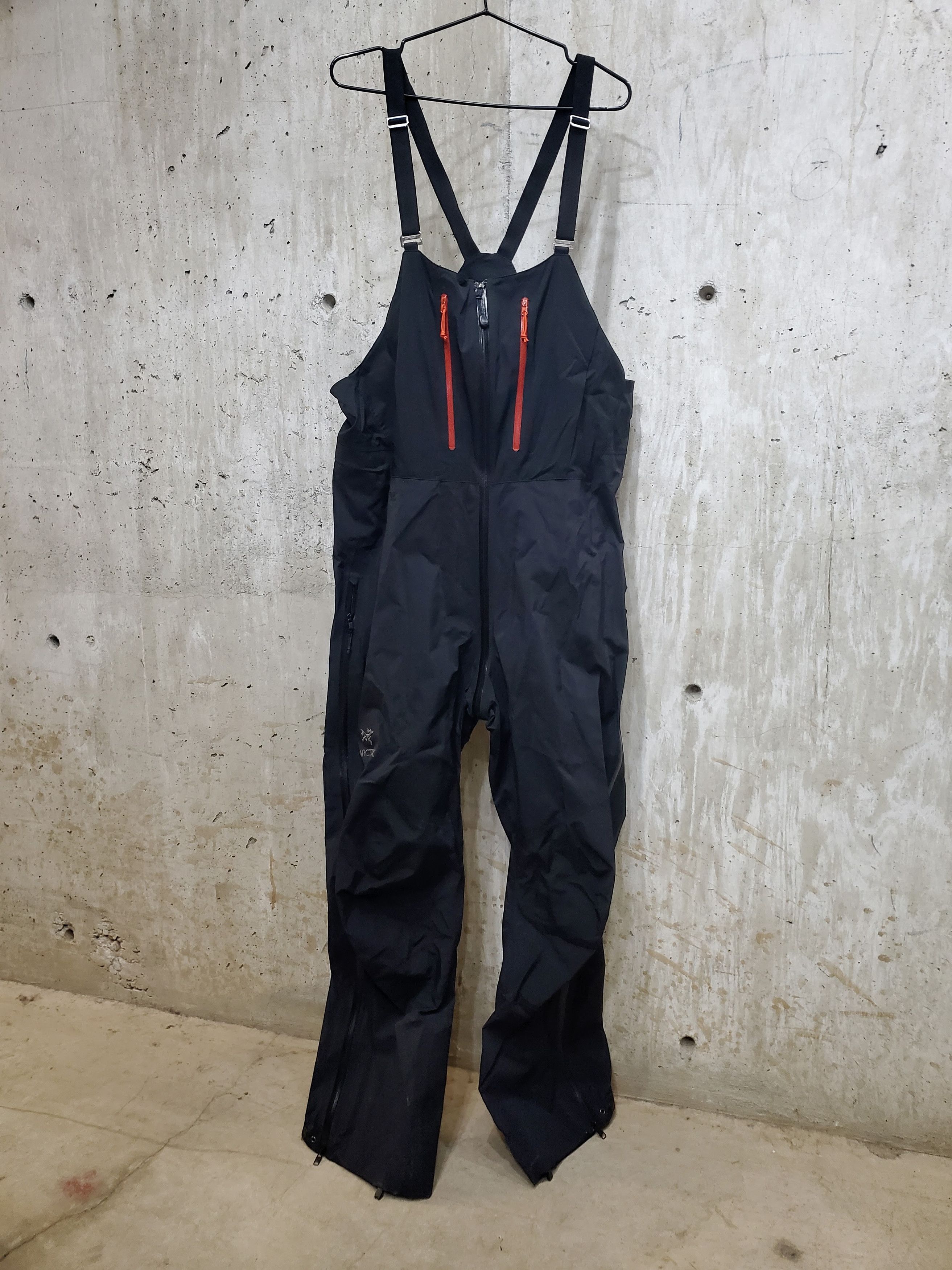 Arc'teryx Arc'Terx Men's Alpha SV Bib Size US 41 - 1 Thumbnail