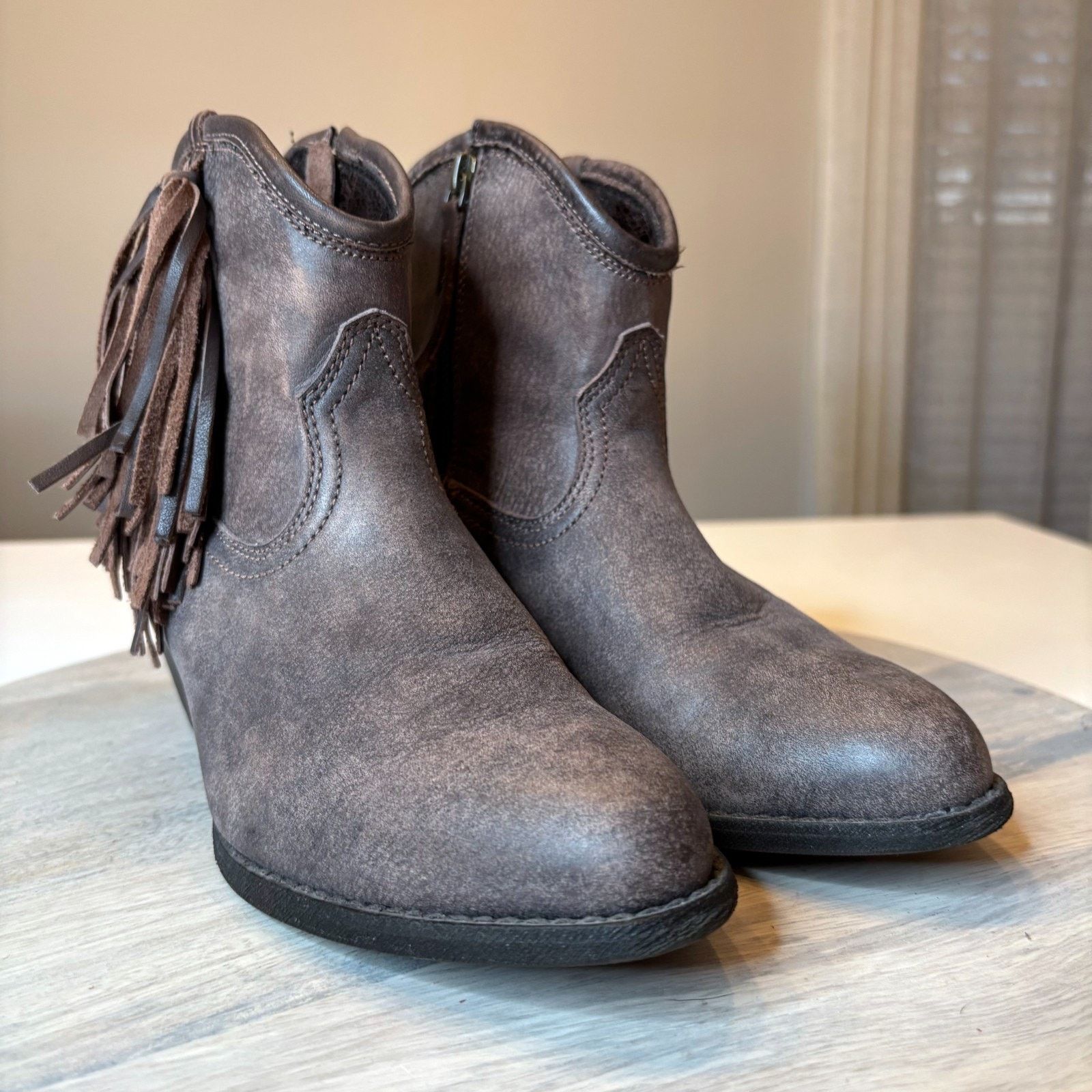 Ariat Ariat Duchess Ankle Western Leather Distressed Boots Sz 7 Size US 7 / IT 37 - 5 Thumbnail