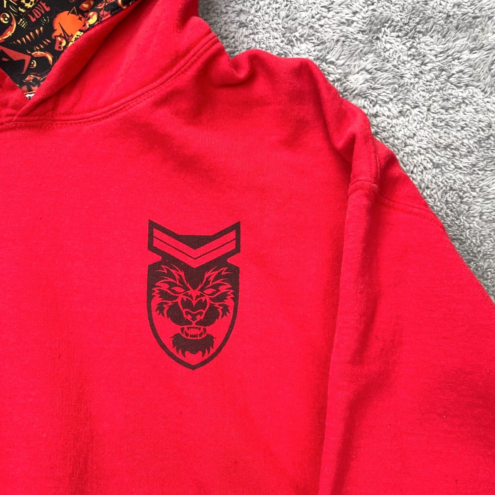 Vintage Call of Duty Hoodie Mens L Red Black OPS Battery Video Game Pullover Xbox Shirt Size US L / EU 52-54 / 3 - 5 Thumbnail