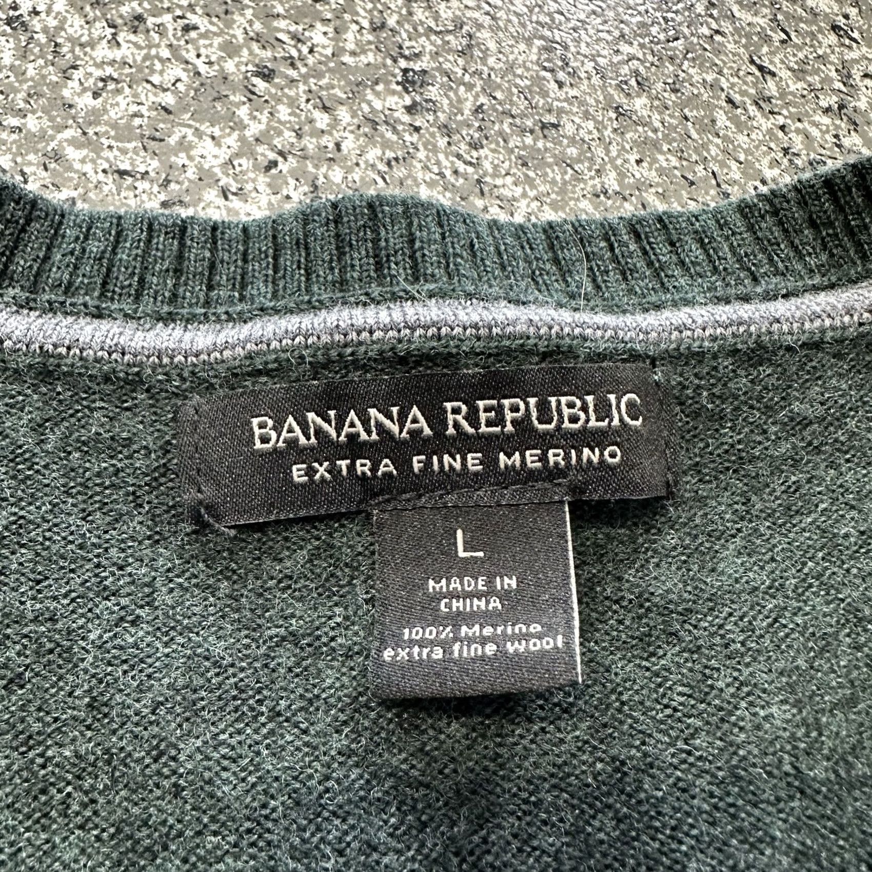 Banana Republic Banana Republic Sweater Mens L Green Extra Fine Merino Wool V-Neck Pullover Size US L / EU 52-54 / 3 - 2 Thumbnail