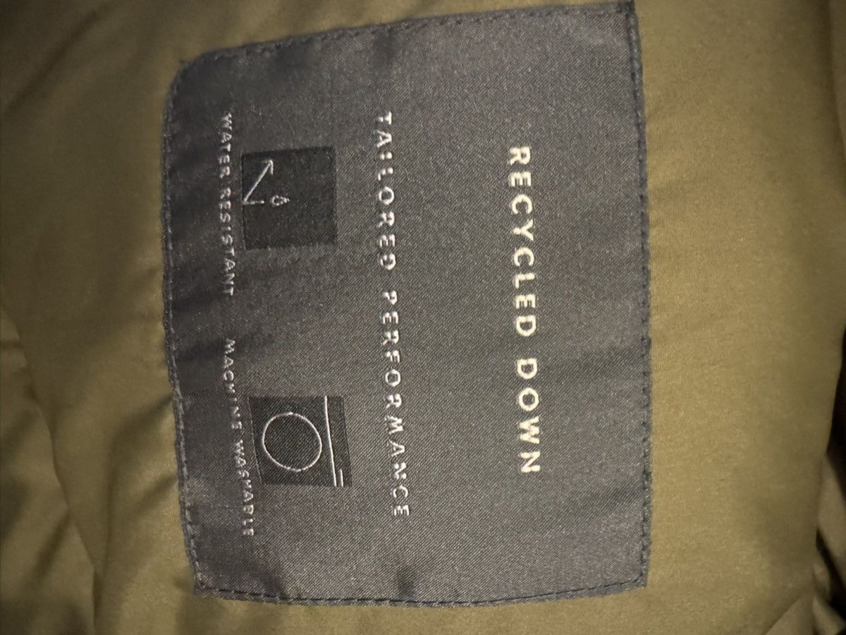 Banana Republic Banana Republic water repellant puffer jacket down Size US L / EU 52-54 / 3 - 6 Thumbnail