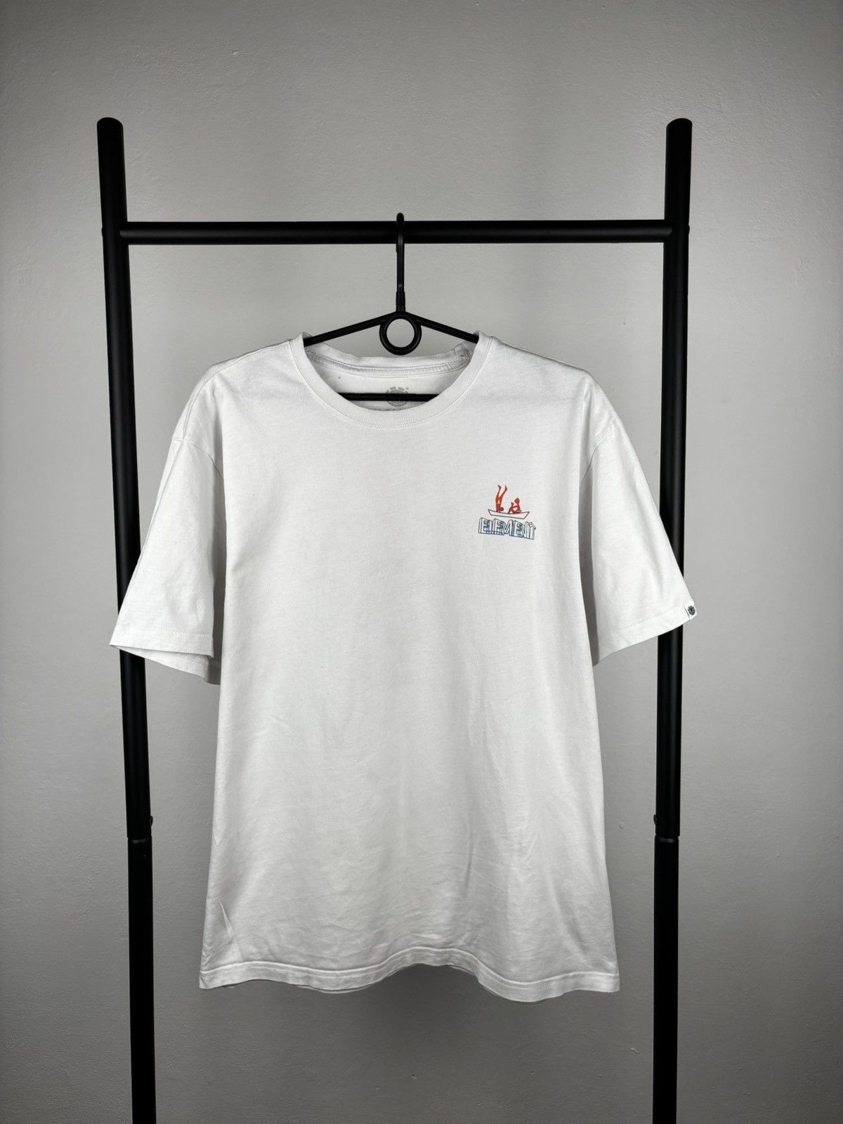 Element Element big logo t shirt size L Size US L / EU 52-54 / 3 - 1 Thumbnail