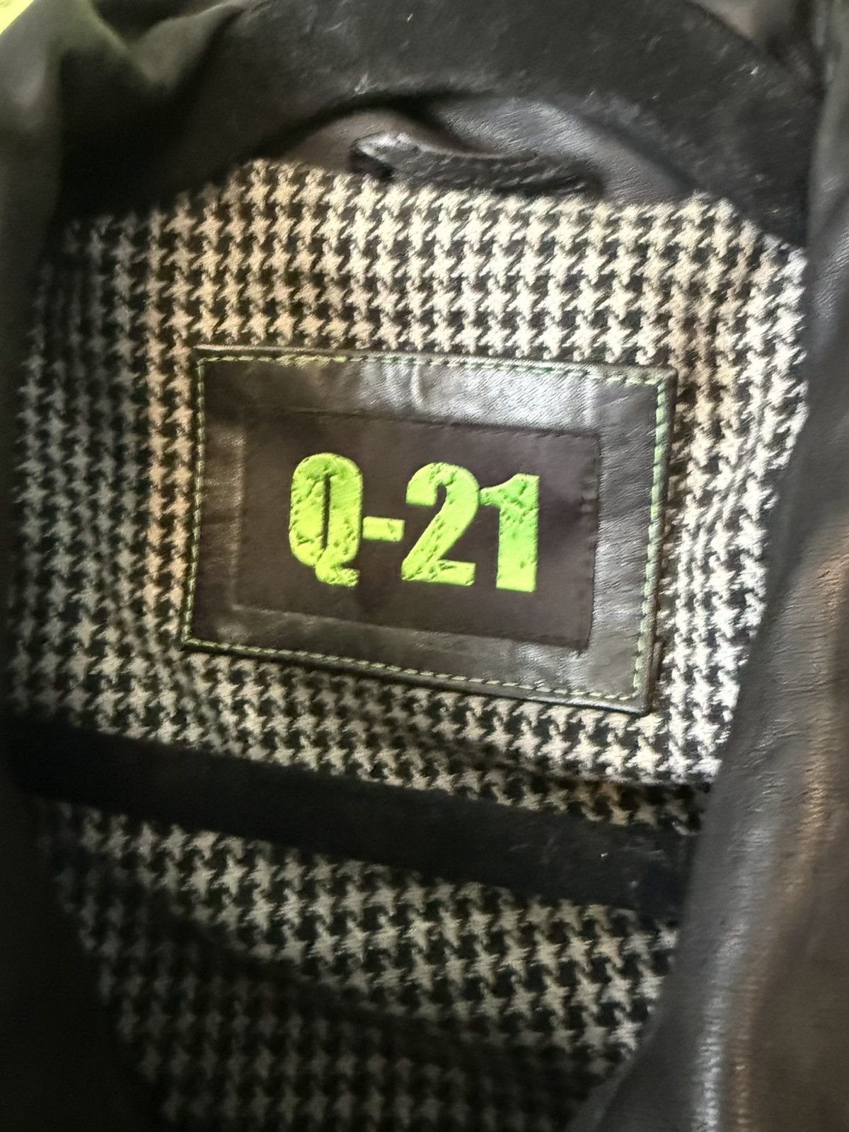 Other Q21 Size US L / EU 52-54 / 3 - 6 Thumbnail