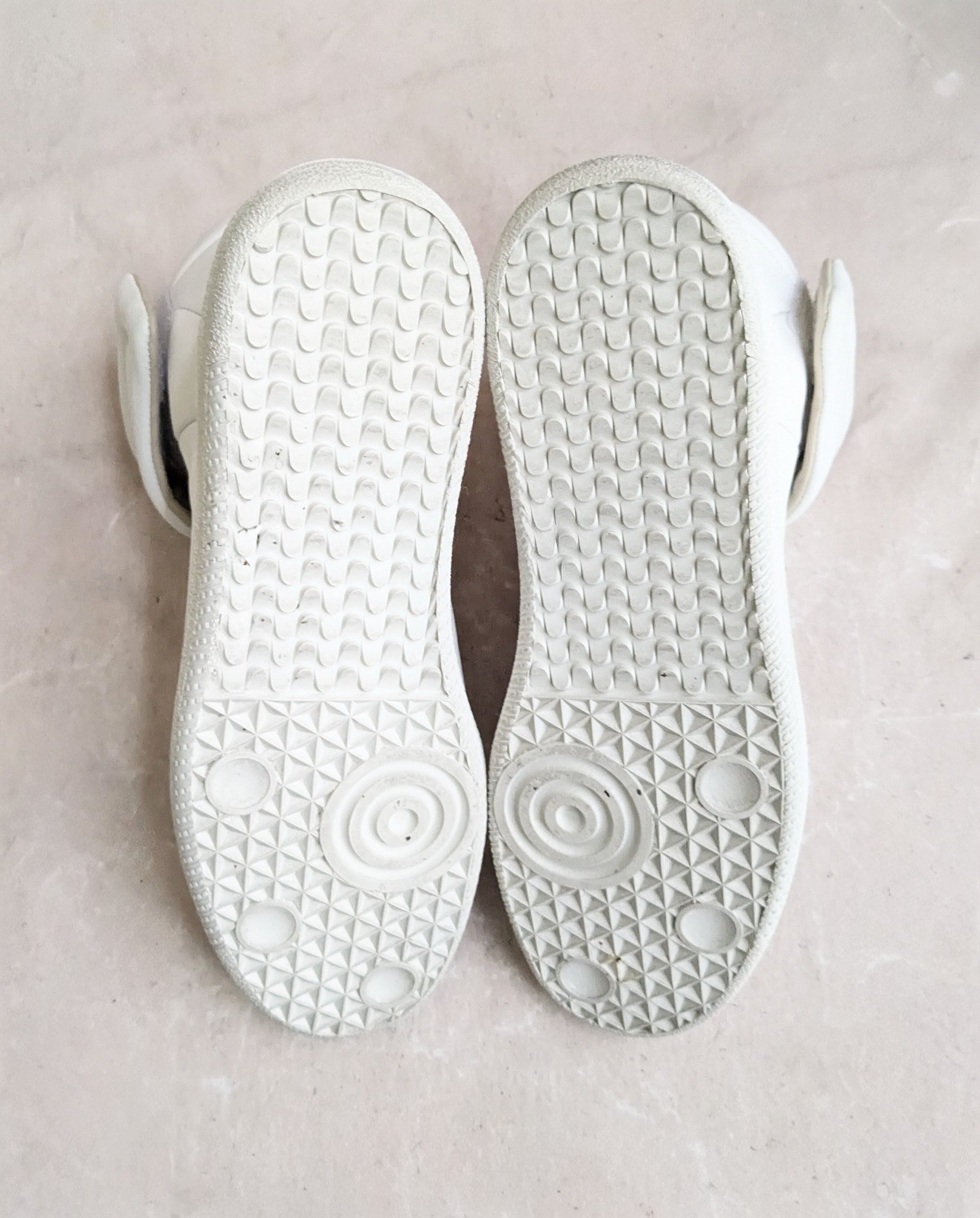 Maison Margiela Maison Margiela Future Sneakers White 9 42 High Tops Size US 9 / EU 42 - 16 Thumbnail