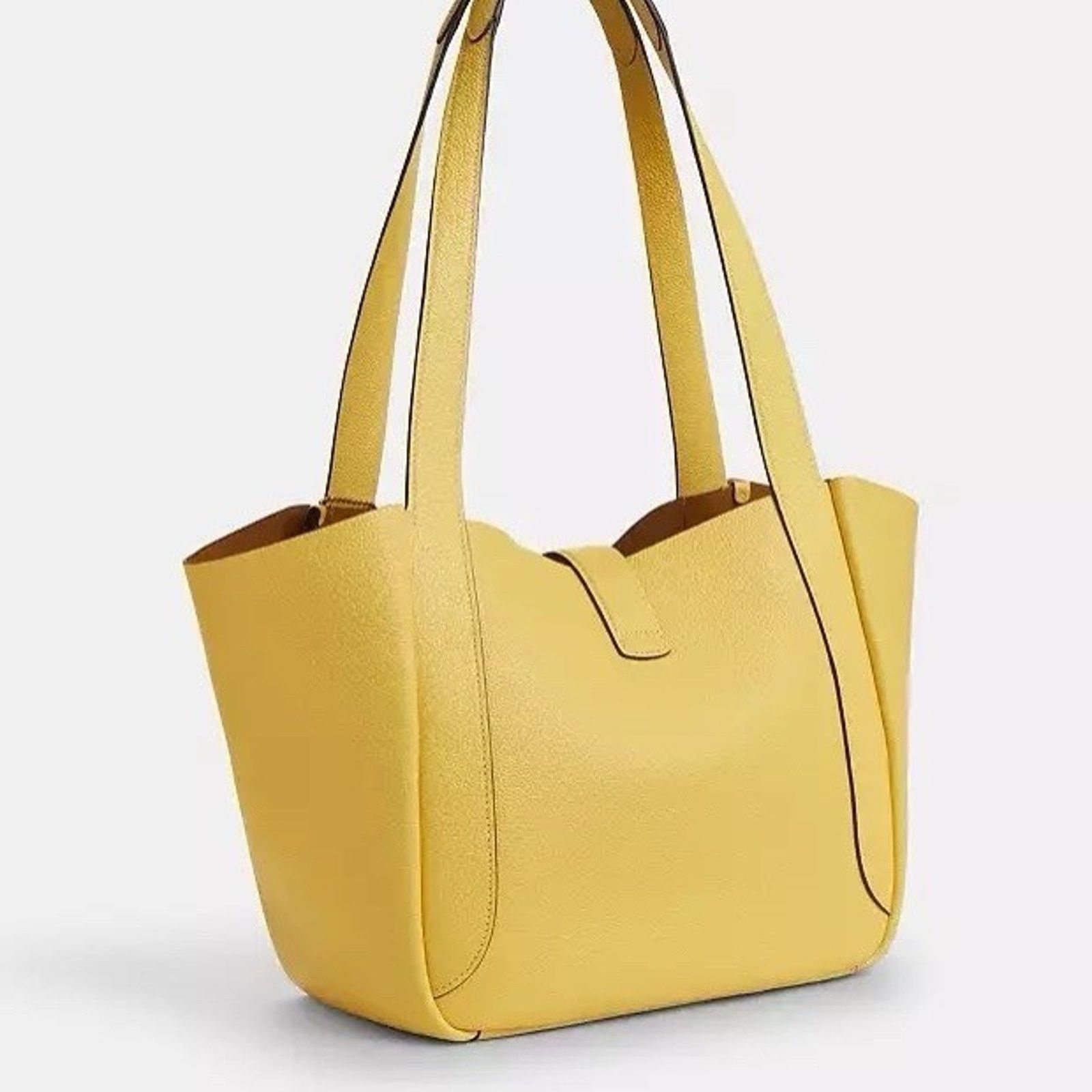 Coach NWT COACH Hadley Turnlock Tote Bag Leather CAL17 Gold/Yellow Size ONE SIZE - 5 Thumbnail