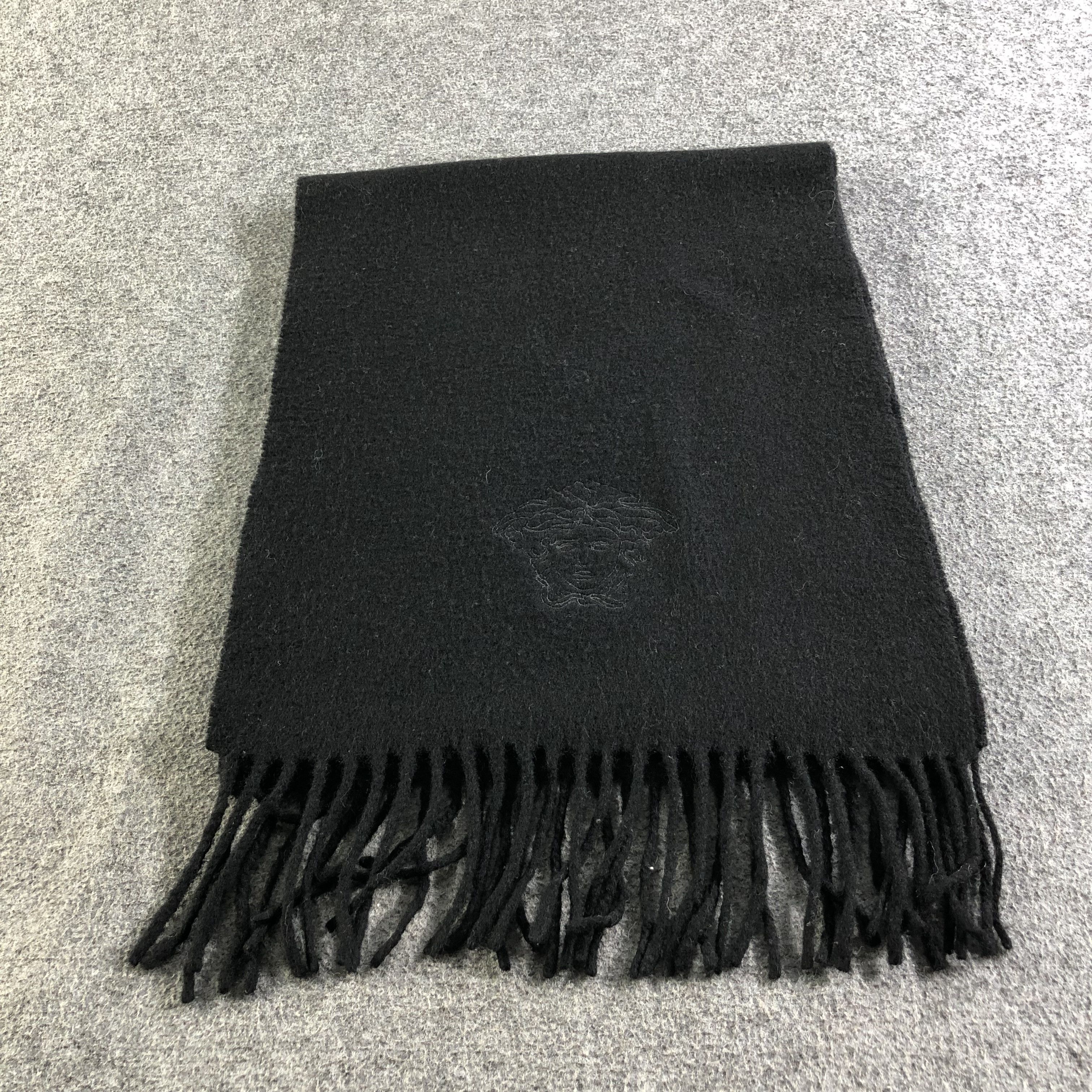 Versace Versace Medusa Head Merino Scarf Muffler Neckwear V2590 Size ONE SIZE - 2 Thumbnail