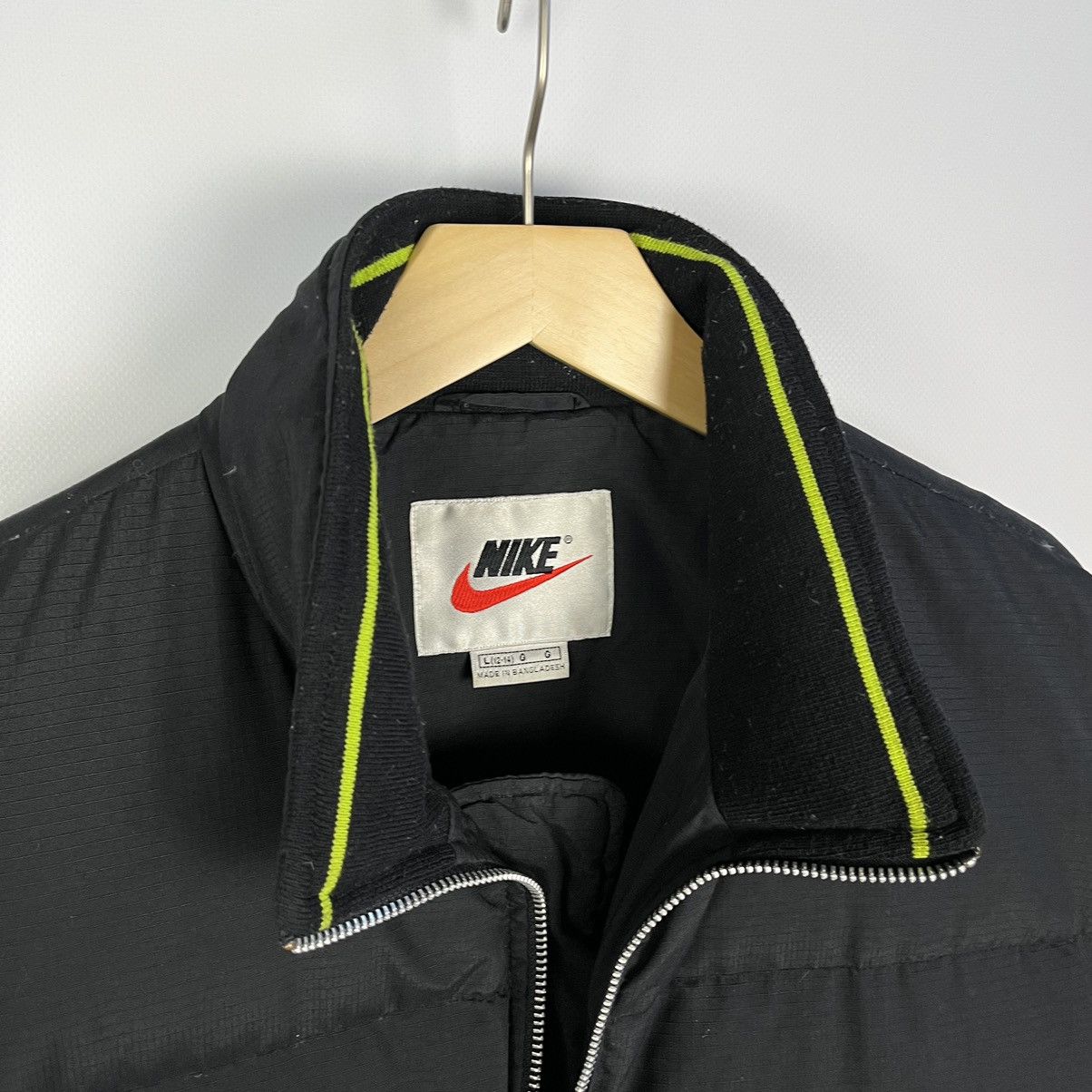 Nike Vintage Nike Swoosh Spell Out Logo Puffer Down Jacket 90s Size US S / EU 44-46 / 1 - 4 Thumbnail