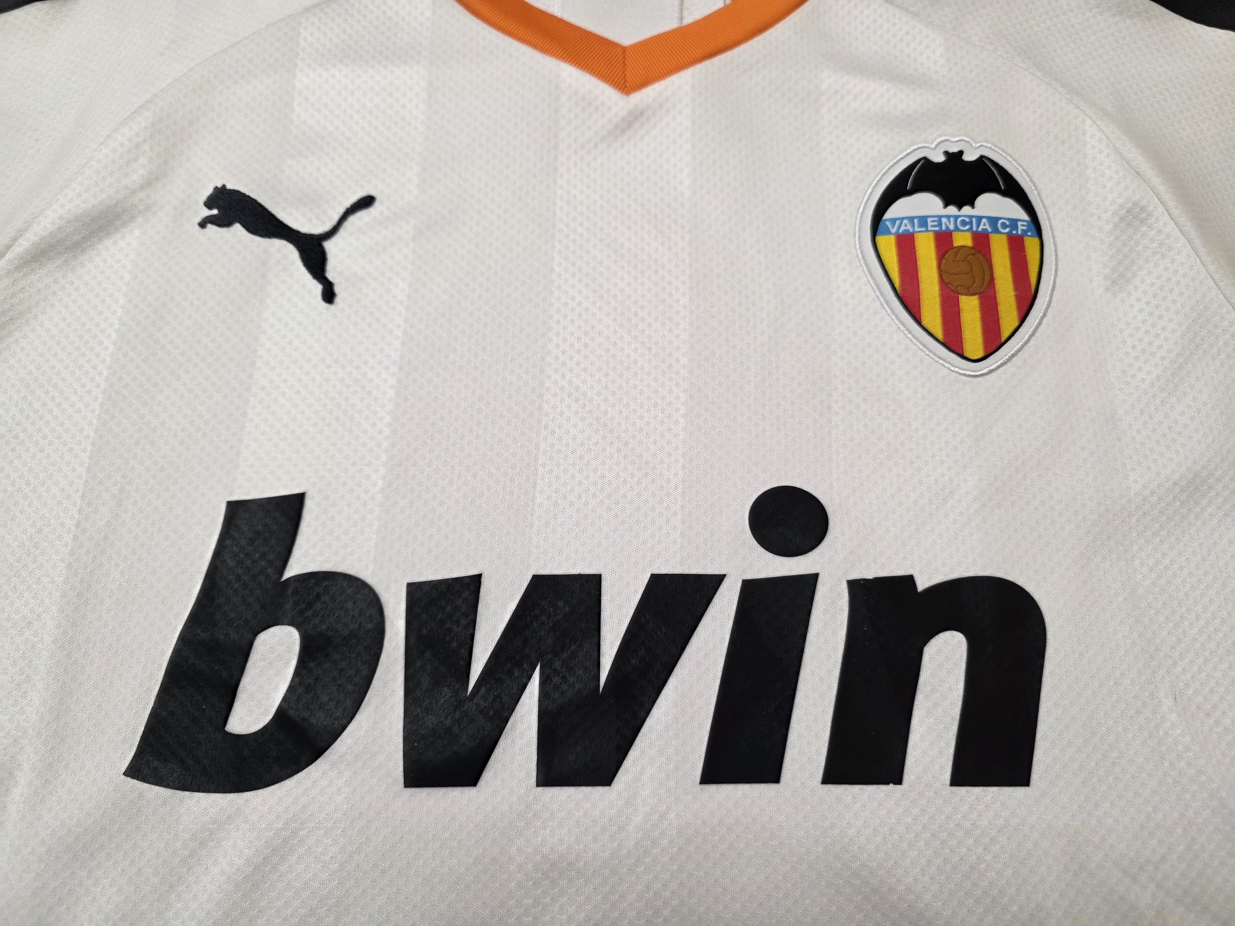 Puma VALENCIA 2019 2020 HOME FOOTBALL SHIRT SOCCER JERSEY Size US M / EU 48-50 / 2 - 3 Thumbnail