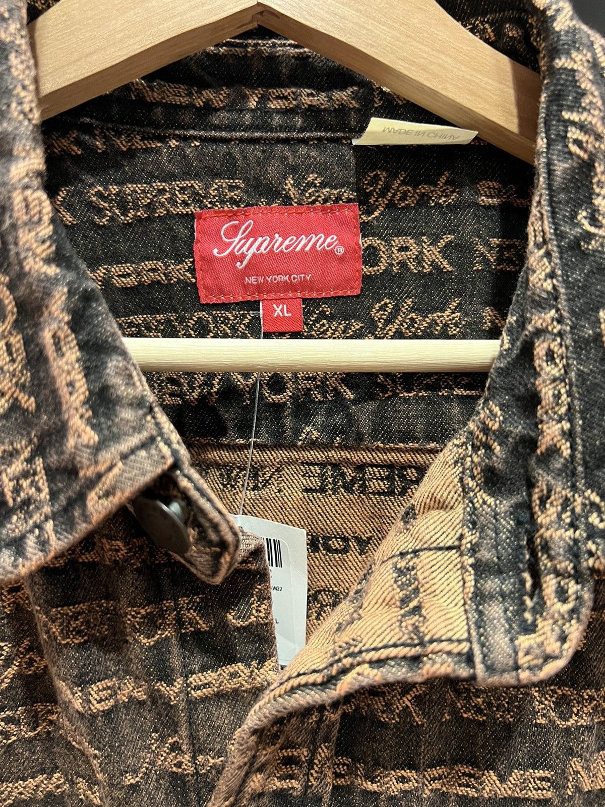 Supreme Supreme denim multi type jacquard denim shirt Size US XL / EU 56 / 4 - 3 Thumbnail