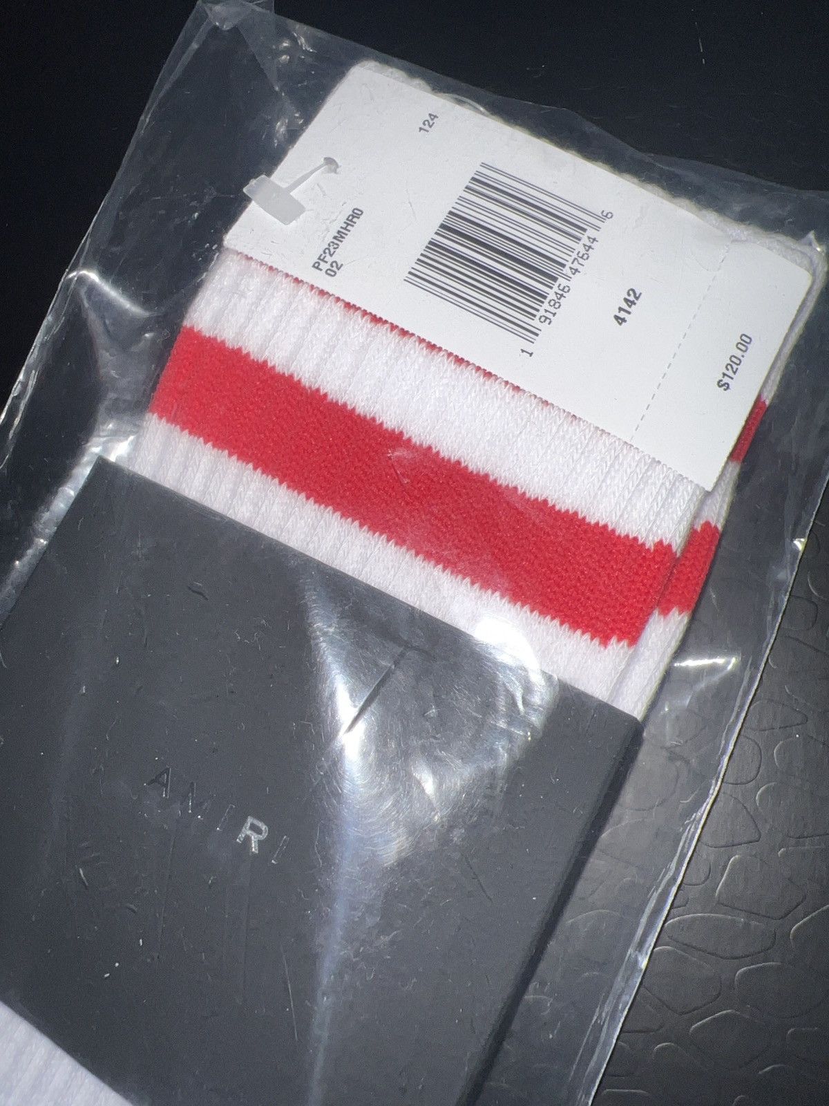 Amiri Amiri socks 120$ retail athletic MA white red men’s 41/42 Size 42 - 2 Thumbnail