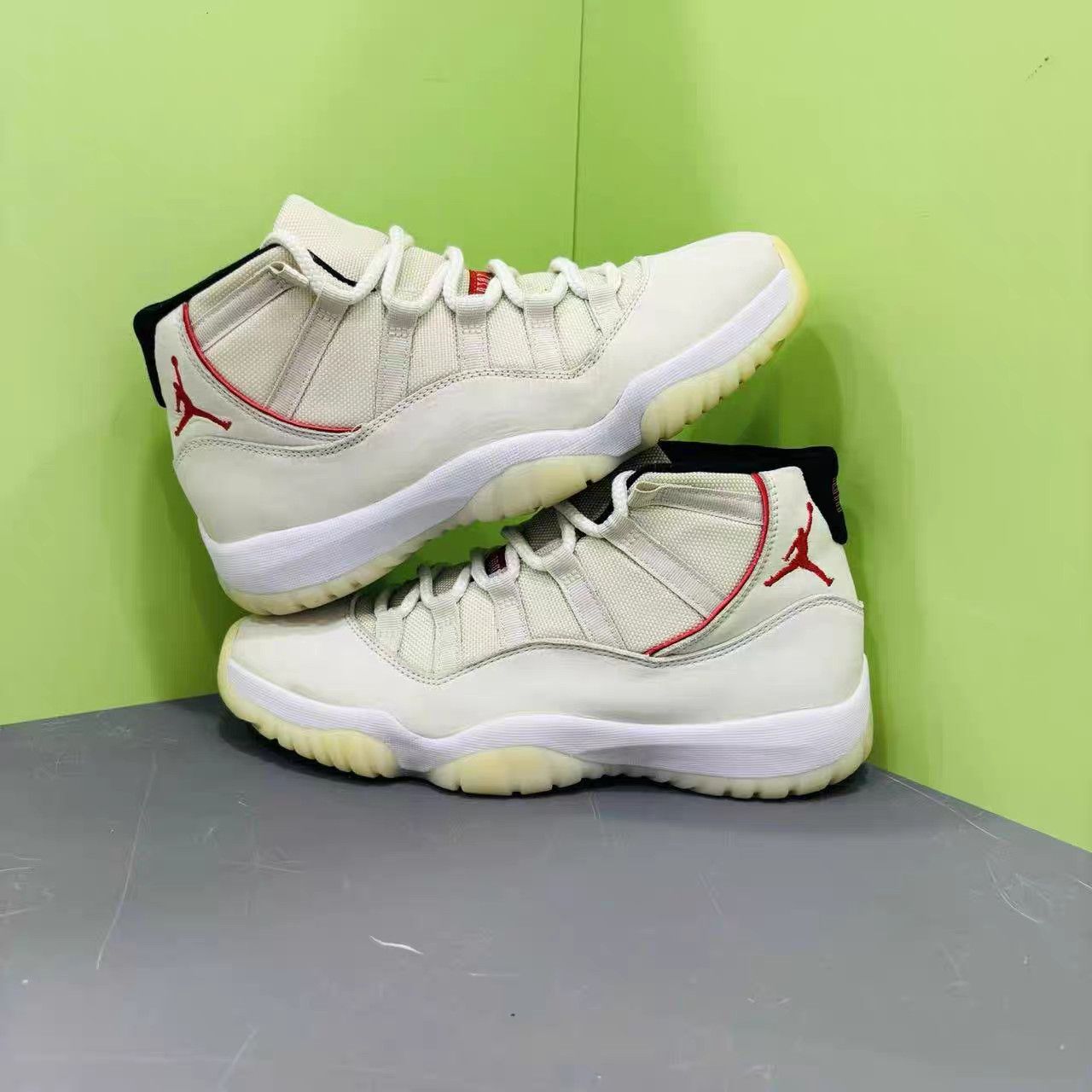 Jordan Brand Air Jordan 11 "Bugs Bunny" Basketball Shoes K15 Size US 9.5 / EU 42-43 - 5 Thumbnail