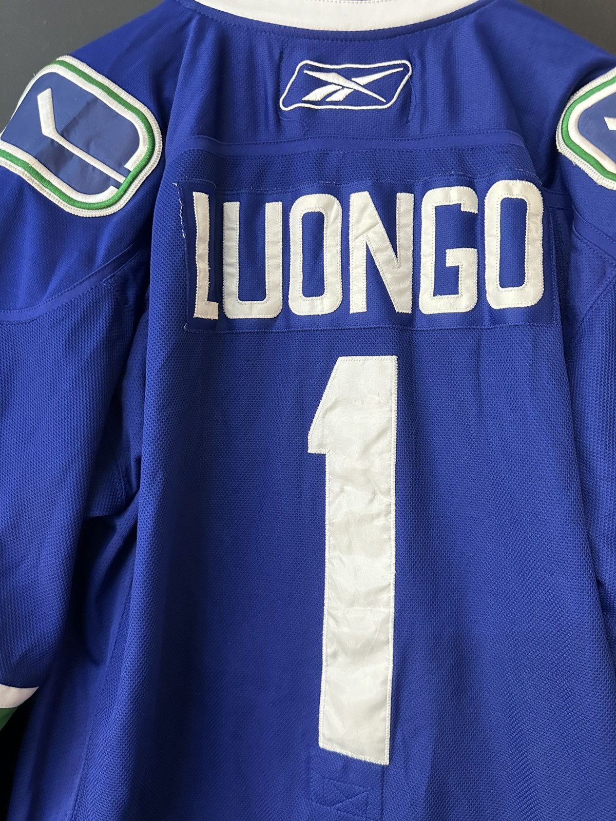 NFL NHL VANCOUVER Size US L / EU 52-54 / 3 - 4 Thumbnail