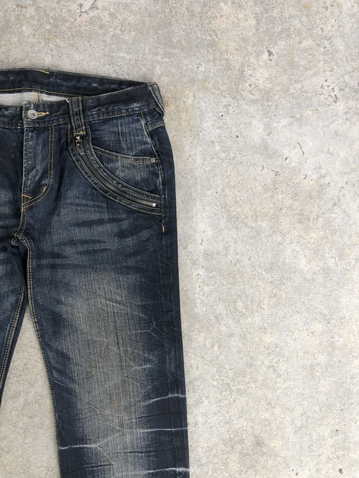 If Six Was Nine Japanese Nicole Flared Jeans Distressed Denim Size US 32 / EU 48 - 5 Thumbnail