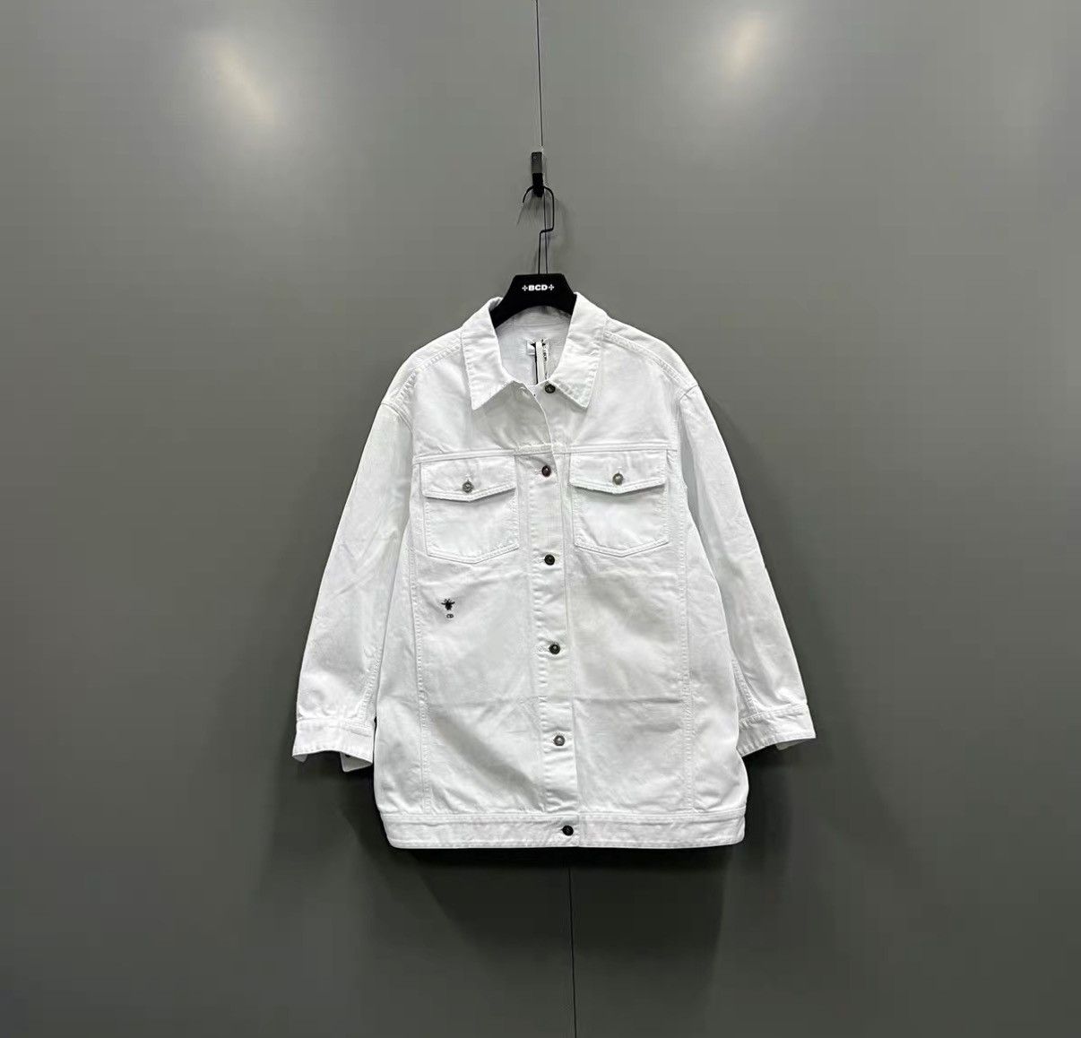 Dior Dior Bee Embroidered Denim Jacket J41 Size S / US 4 / IT 40 - 1 Thumbnail