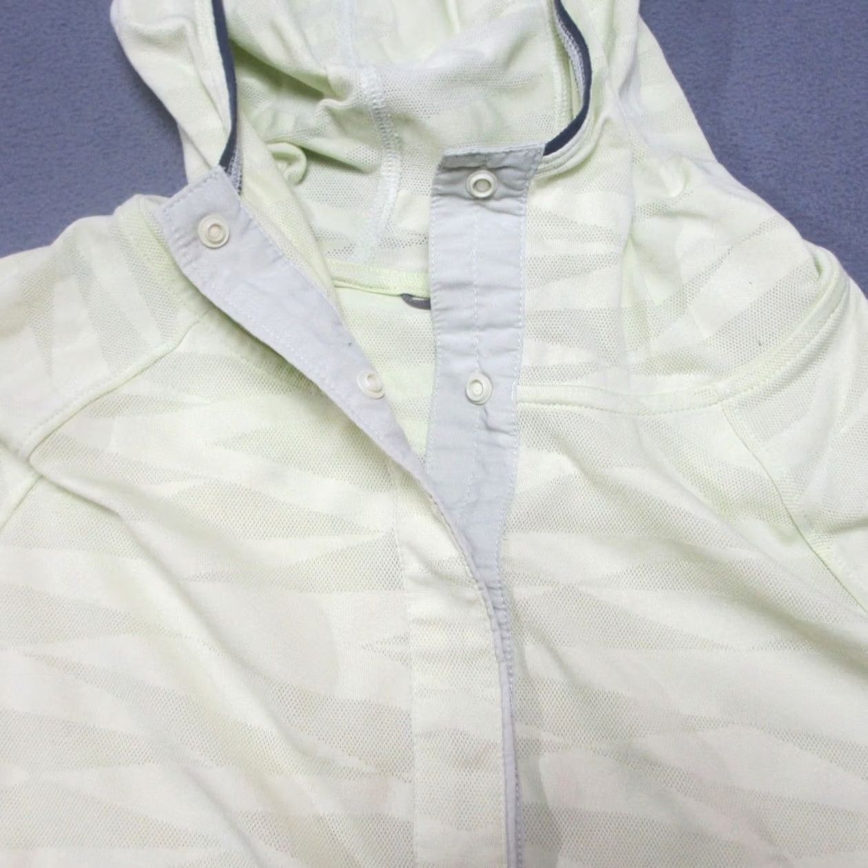 Mountain Hardwear Mountain Hardwear Hoodie Womens S Green Yellow Snap Logo Hiking Performance Size S / US 4 / IT 40 - 4 Thumbnail