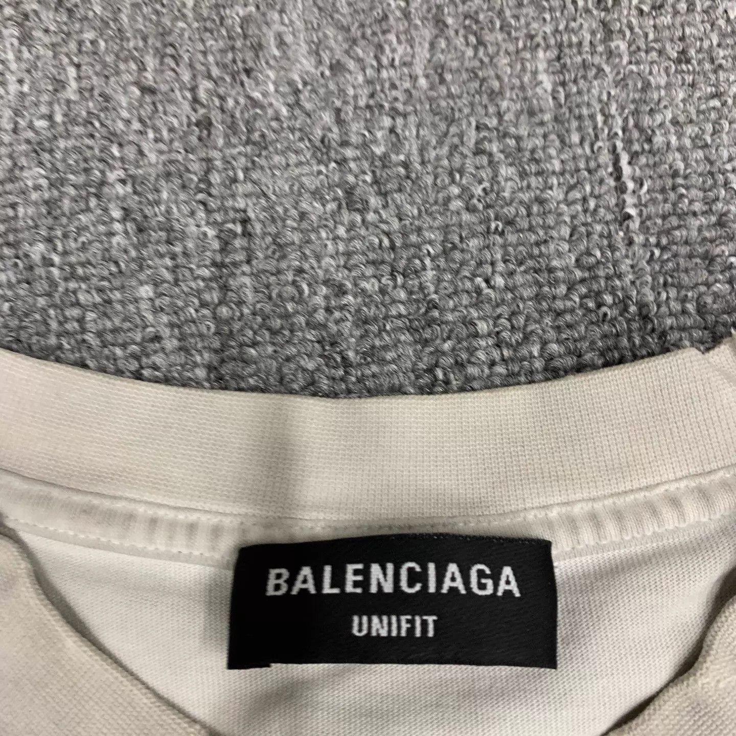 Balenciaga Balenciaga Gray Distressed Short Sleeve 3 Size US L / EU 52-54 / 3 - 6 Thumbnail