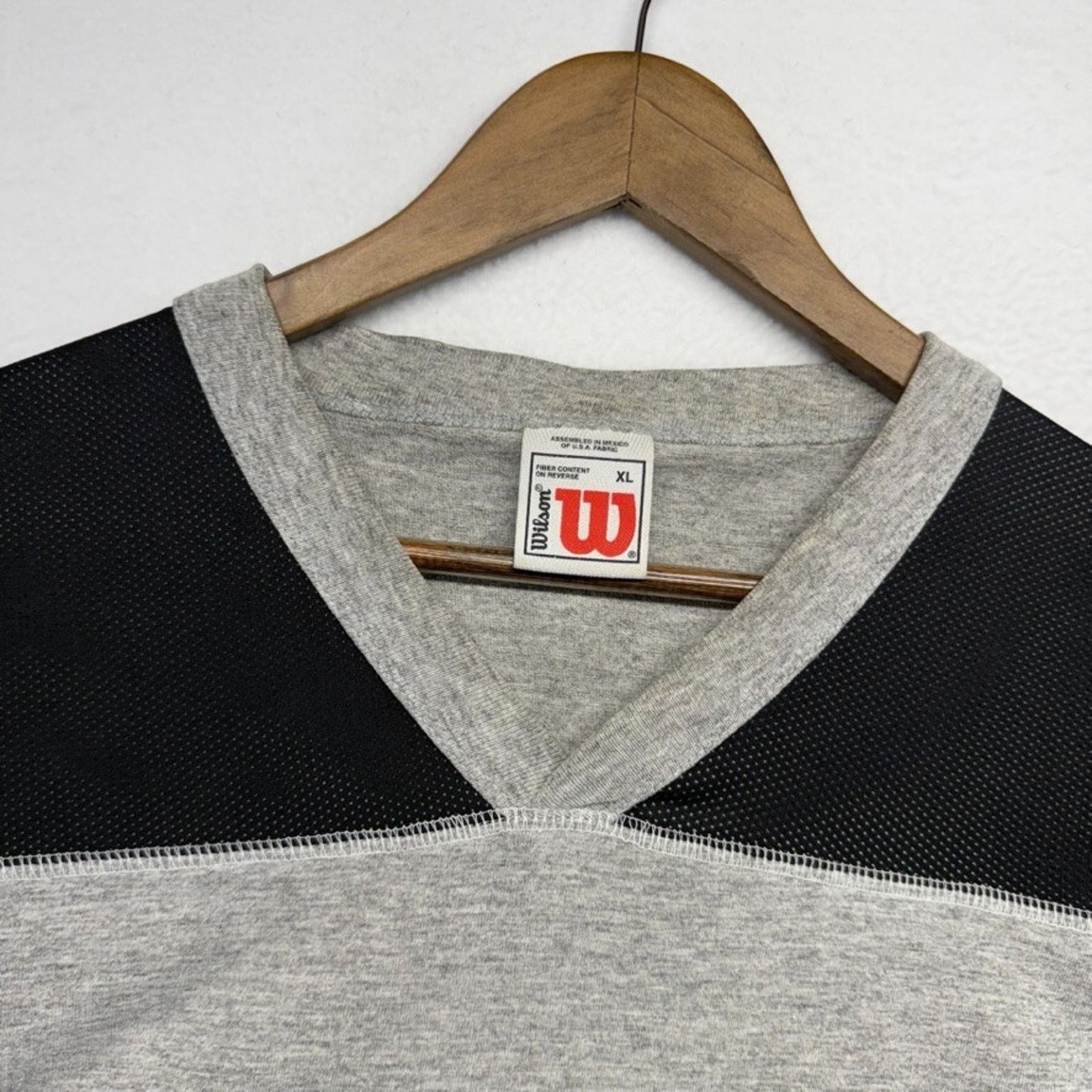 Vintage Vintage Wilson Shirt Men's XL Gray Black Property Size US XL / EU 56 / 4 - 5 Thumbnail