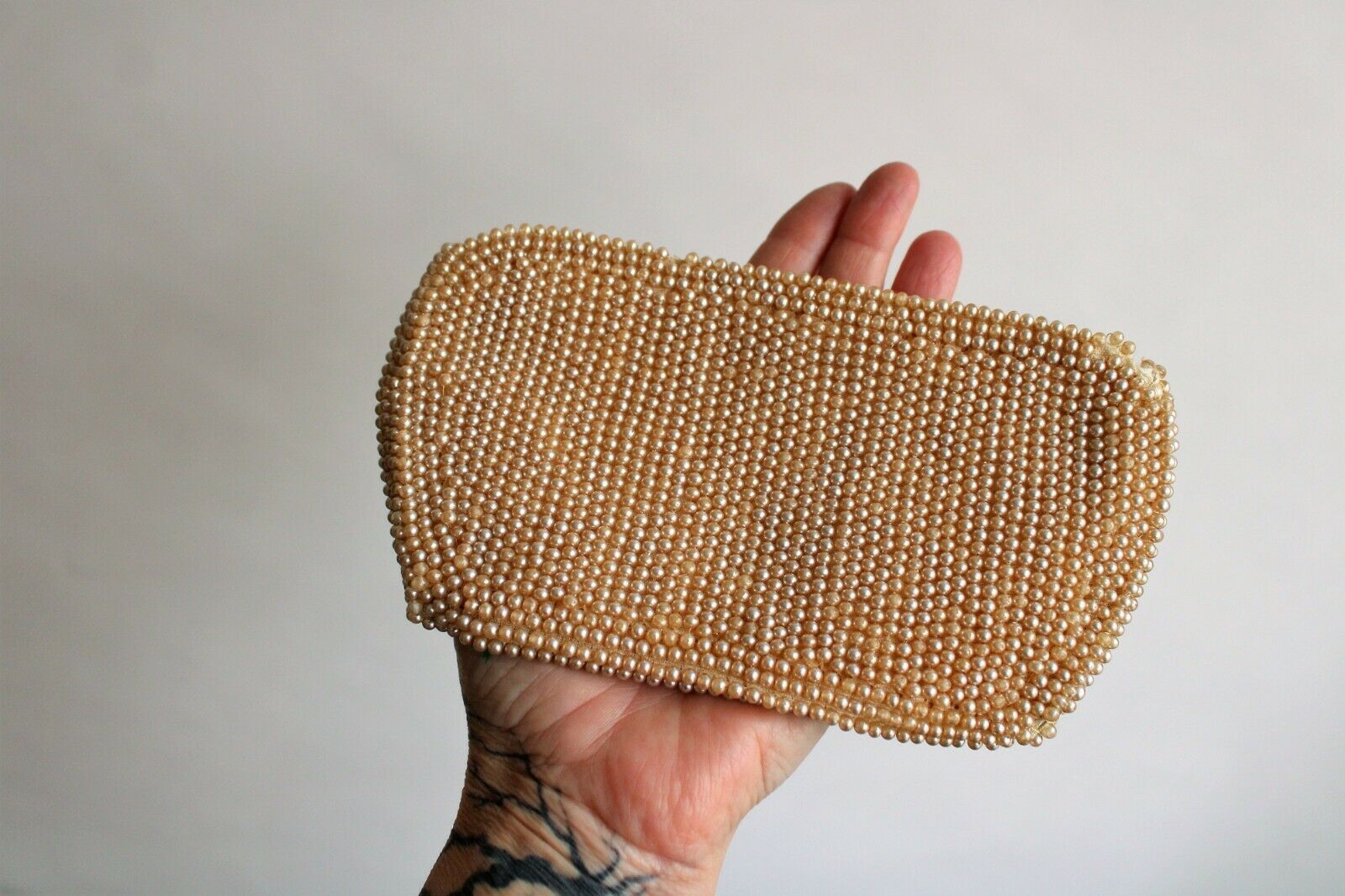 Vintage Vintage 1940s Beaded Clutch Purse Covered In Faux Pearls Size ONE SIZE - 8 Thumbnail