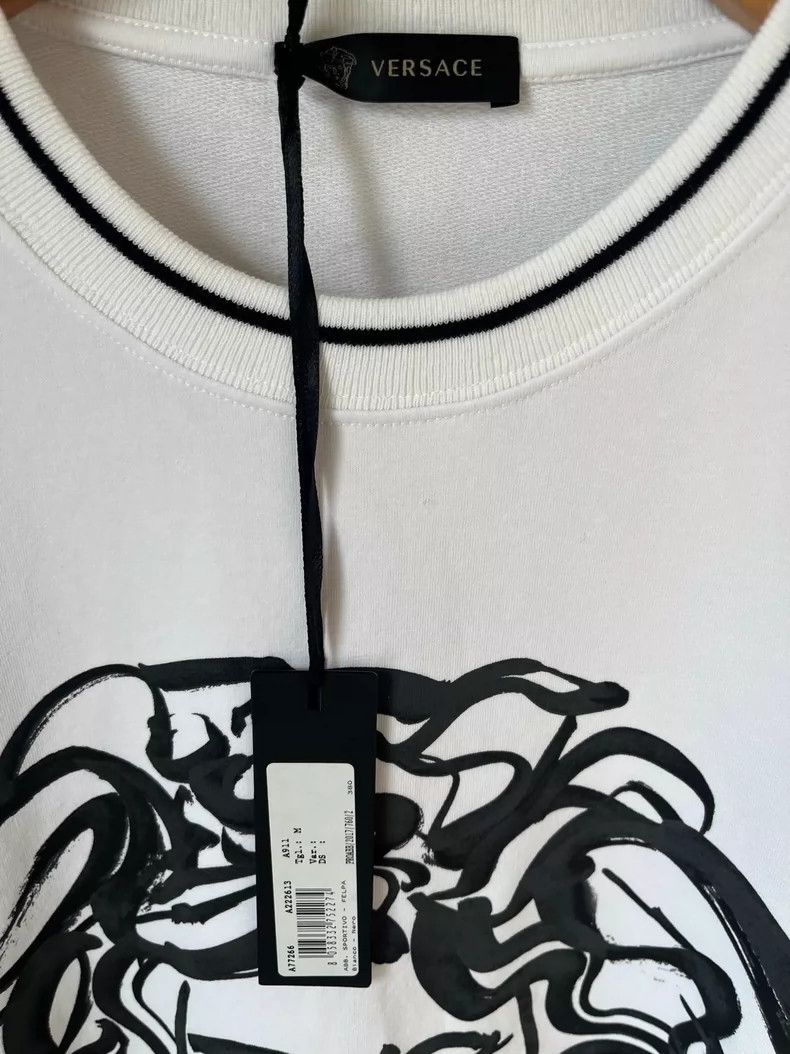 Other Versace Men's Medusa avatar white long-sleeved T-shirt swe Size US M / EU 48-50 / 2 - 3 Thumbnail