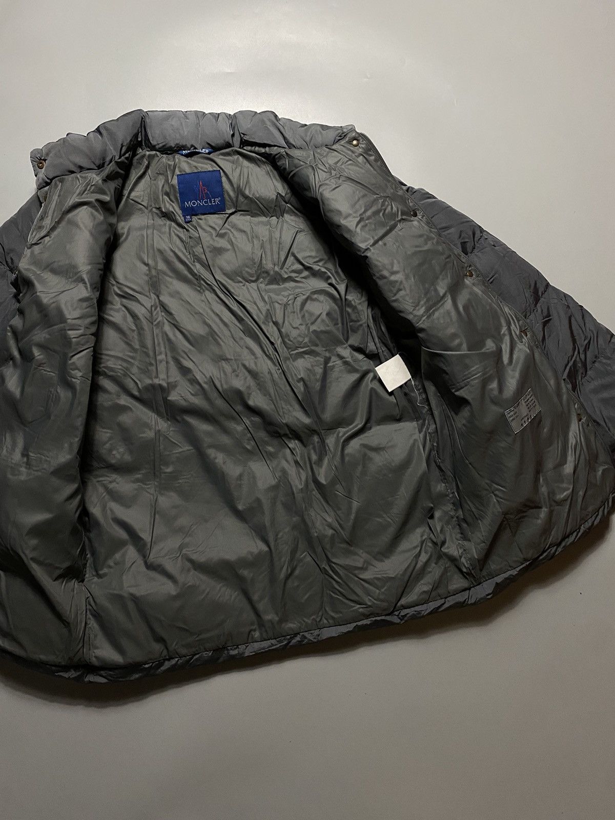 Moncler × Vintage ❗️Moncler vintage nylon down jacket 90s Size US S / EU 44-46 / 1 - 12 Thumbnail
