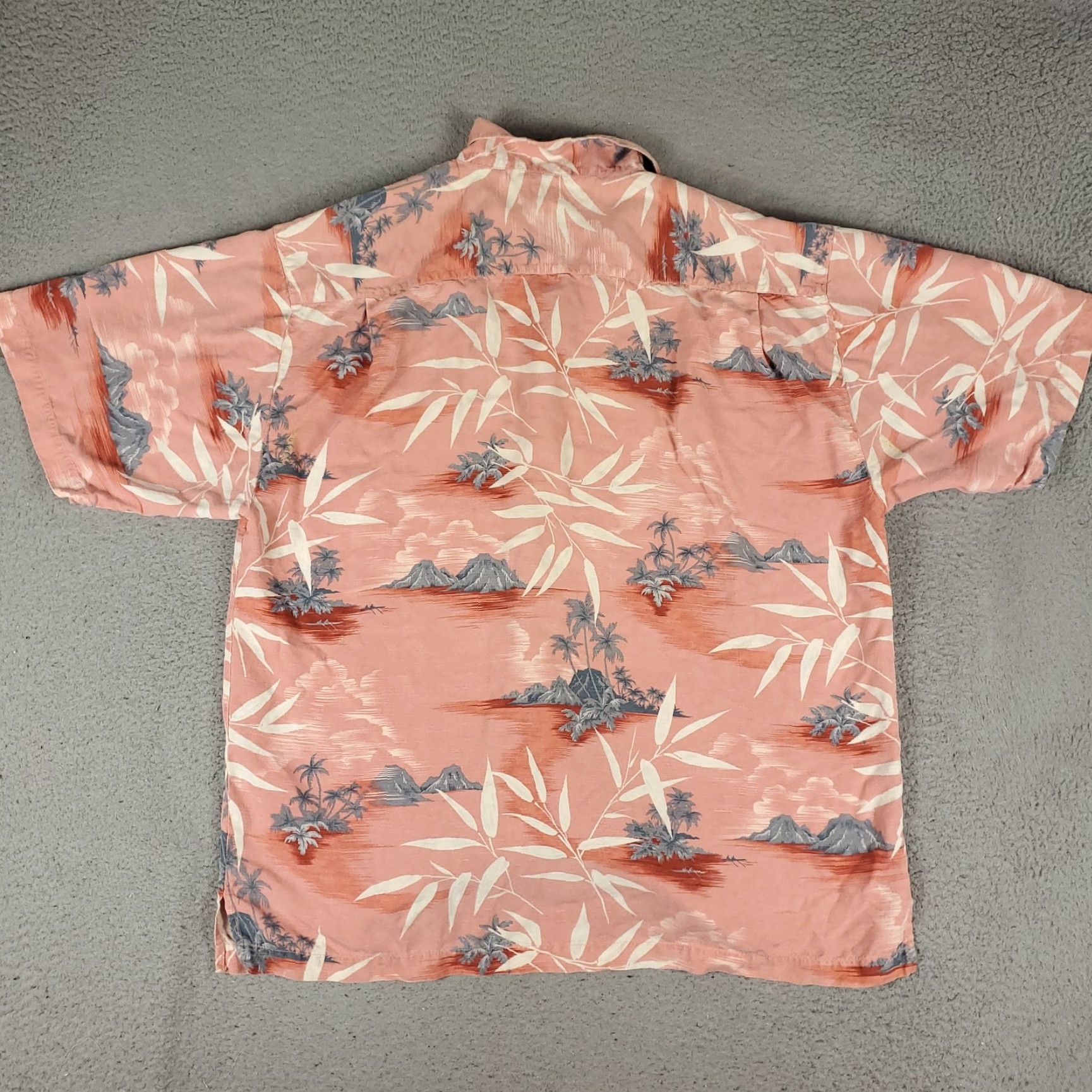 Tommy Bahama VINTAGE Tommy Bahama Shirt Mens Large Pink Hawaiian Scenic 150 Years Silk Button-Up Size US L / EU 52-54 / 3 - 5 Thumbnail