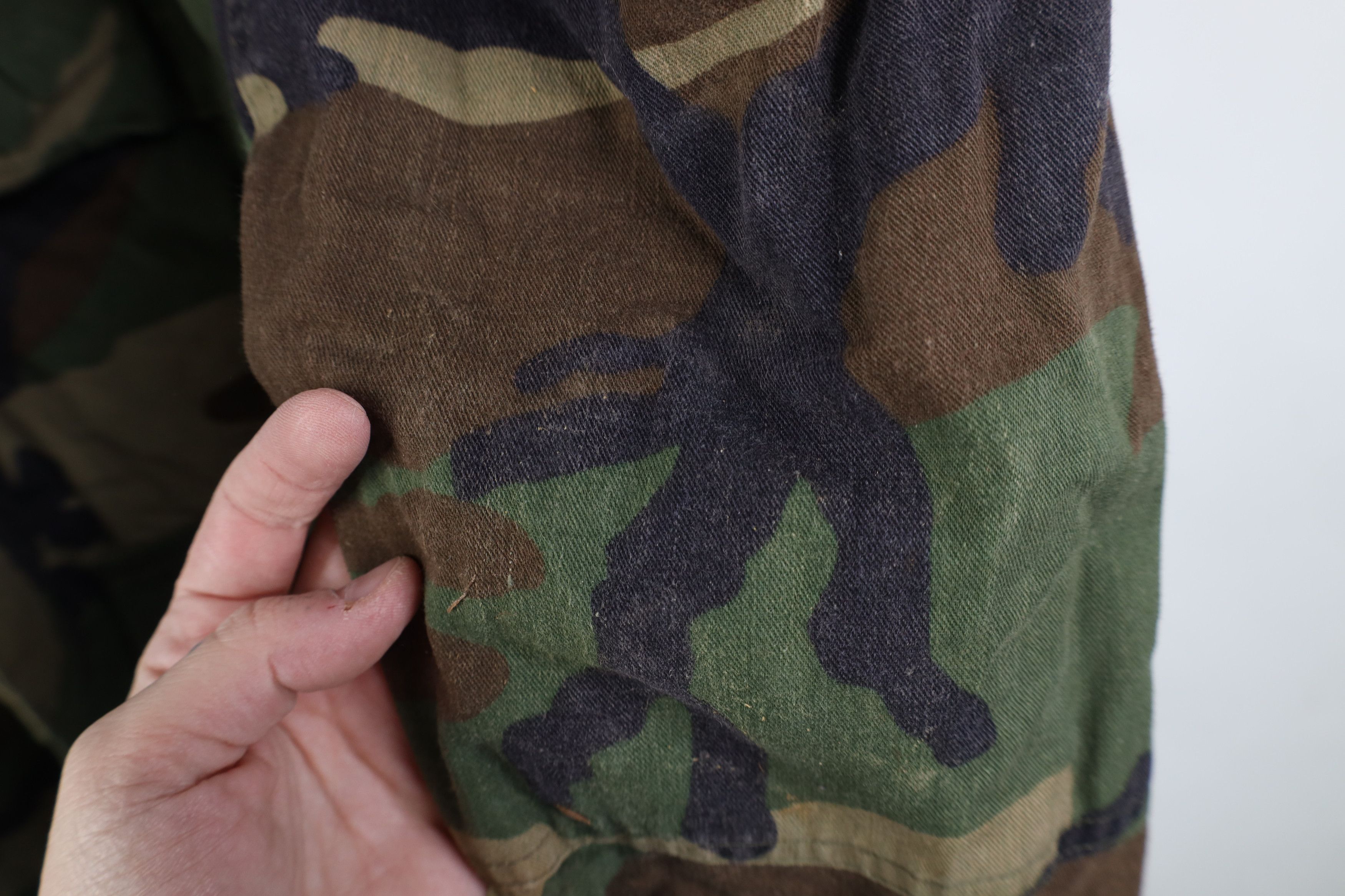 Vintage Vintage 80s USGI Woodland Camouflage Combat Coat Jacket USA Size US M / EU 48-50 / 2 - 8 Thumbnail