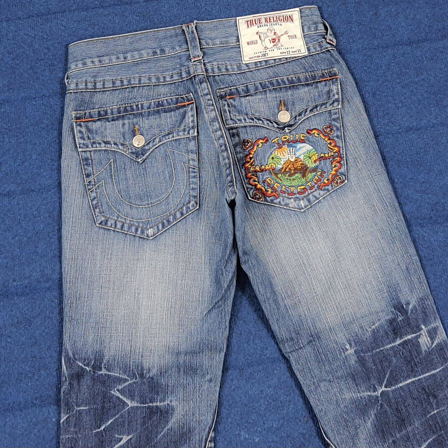 True Religion Rare True Religion Joey World Tour Embroidery Jeans C297N15 Size US 33 - 2 Thumbnail