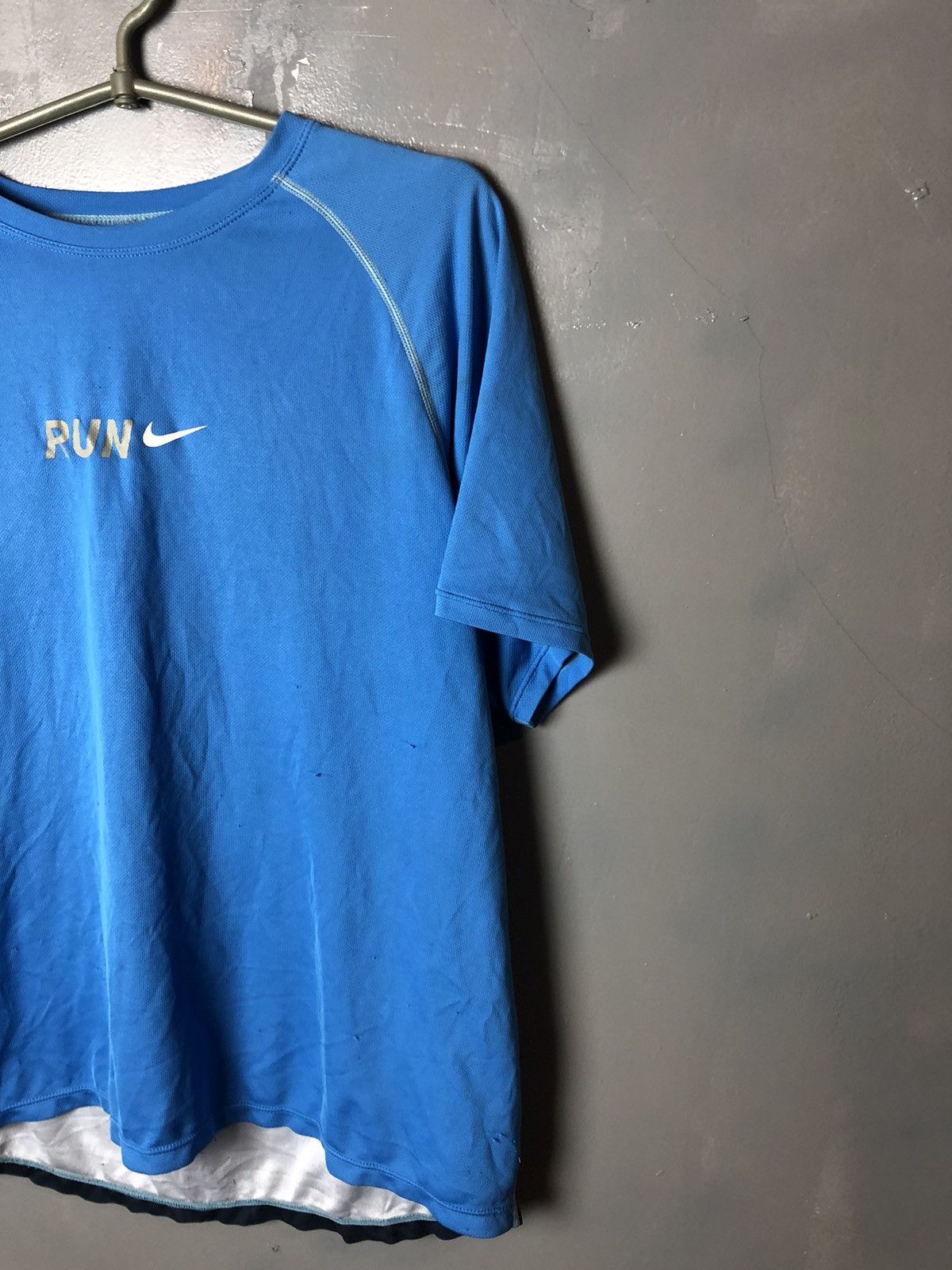 Vintage Men’s t-shirt Nike Run size L Size US L / EU 52-54 / 3 - 2 Thumbnail