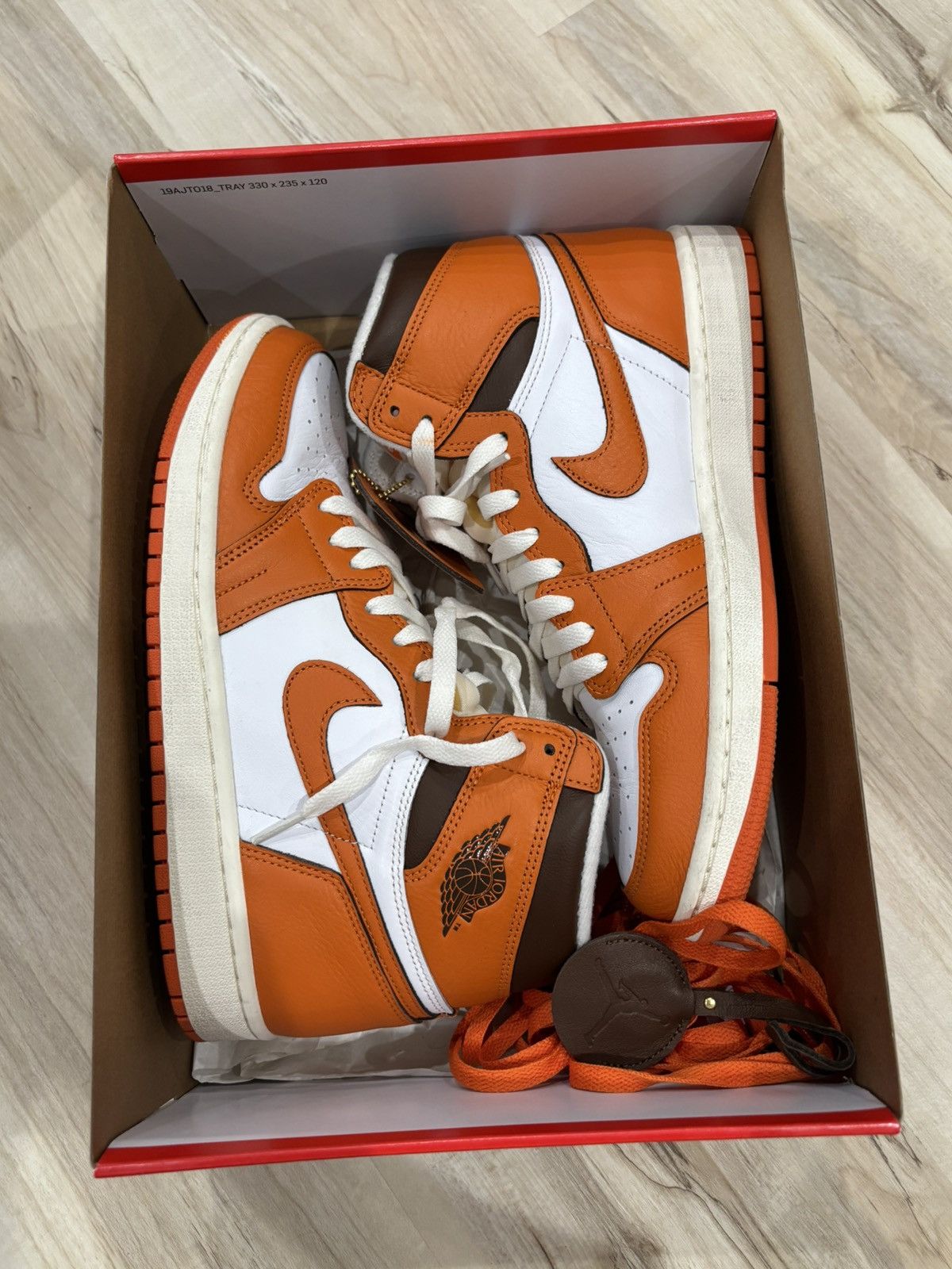 Jordan Brand Jordan 1 starfish Size US 8.5 / EU 41-42 - 6 Thumbnail