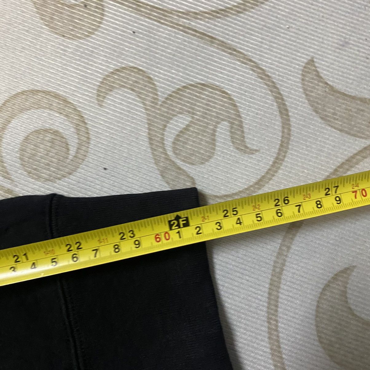 Uniqlo Uniqlo Plain Black Size US XL / EU 56 / 4 - 10 Thumbnail