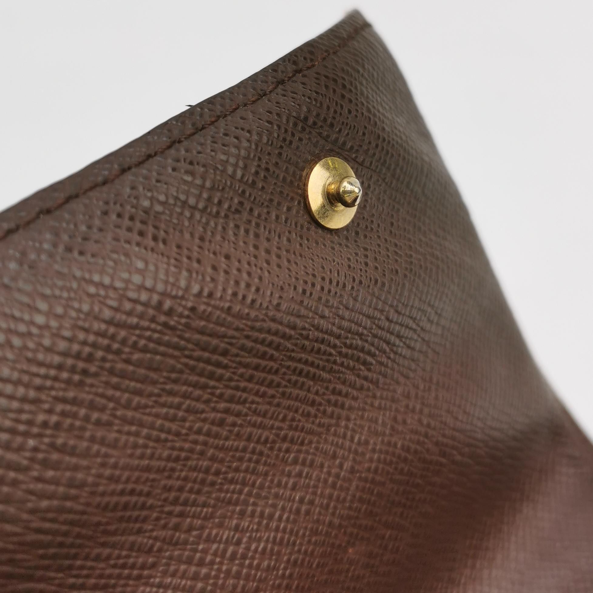 Louis Vuitton Louis Vuitton (LV) Cowhide Checkerboard Snap Button Bag Wal Size ONE SIZE - 4 Thumbnail