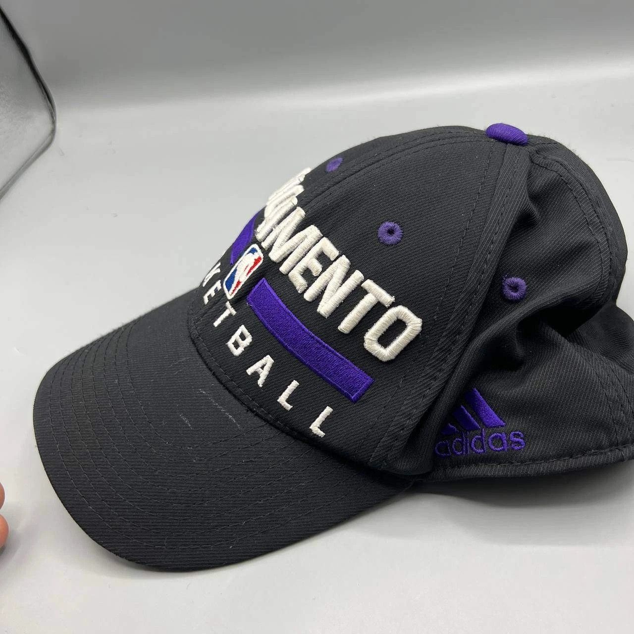 Adidas Sacramento Kings Hat Men Adidas NBA Stretch Fitted Cap S-M Size ONE SIZE - 3 Thumbnail