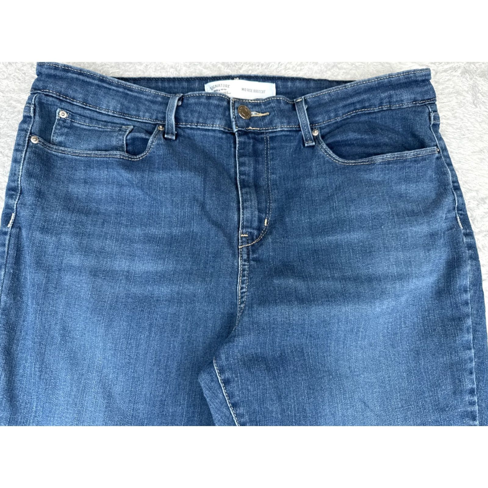 Levi's Levi's Jeans Women 16 Blue Denim Bootcut 34x30 Regular High Rise 5-Pocket Comfort Distressed Stretch Cotton Blend Size 38" / US 16 / IT 52 - 4 Thumbnail