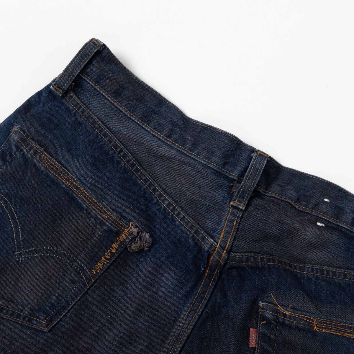 Levi's Vintage Clothing Levis USA Mens Vintage Jeans Dark Wash Button Fly Rare Denim Size US 34 / EU 50 - 5 Thumbnail