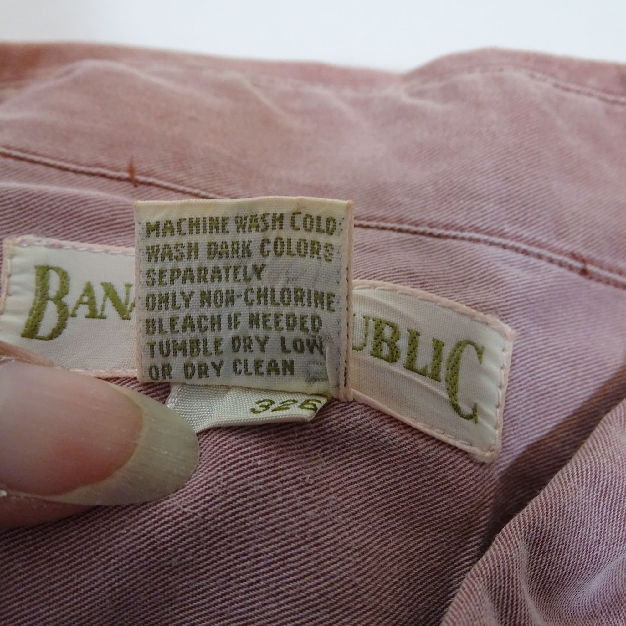 Banana Republic Vintage 90s Banana Republic XL Long Sleeve Pink Button Down Size US XL / EU 56 / 4 - 6 Thumbnail
