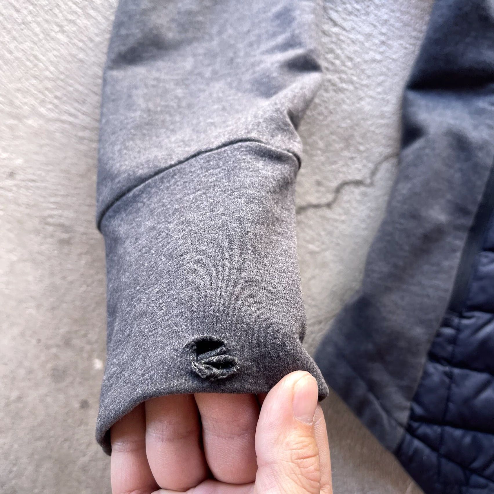 The North Face The North Face Womens Jacket Medium Black Thermoball Puffer Zip Up Outdoor Hike Size M / US 6-8 / IT 42-44 - 4 Thumbnail