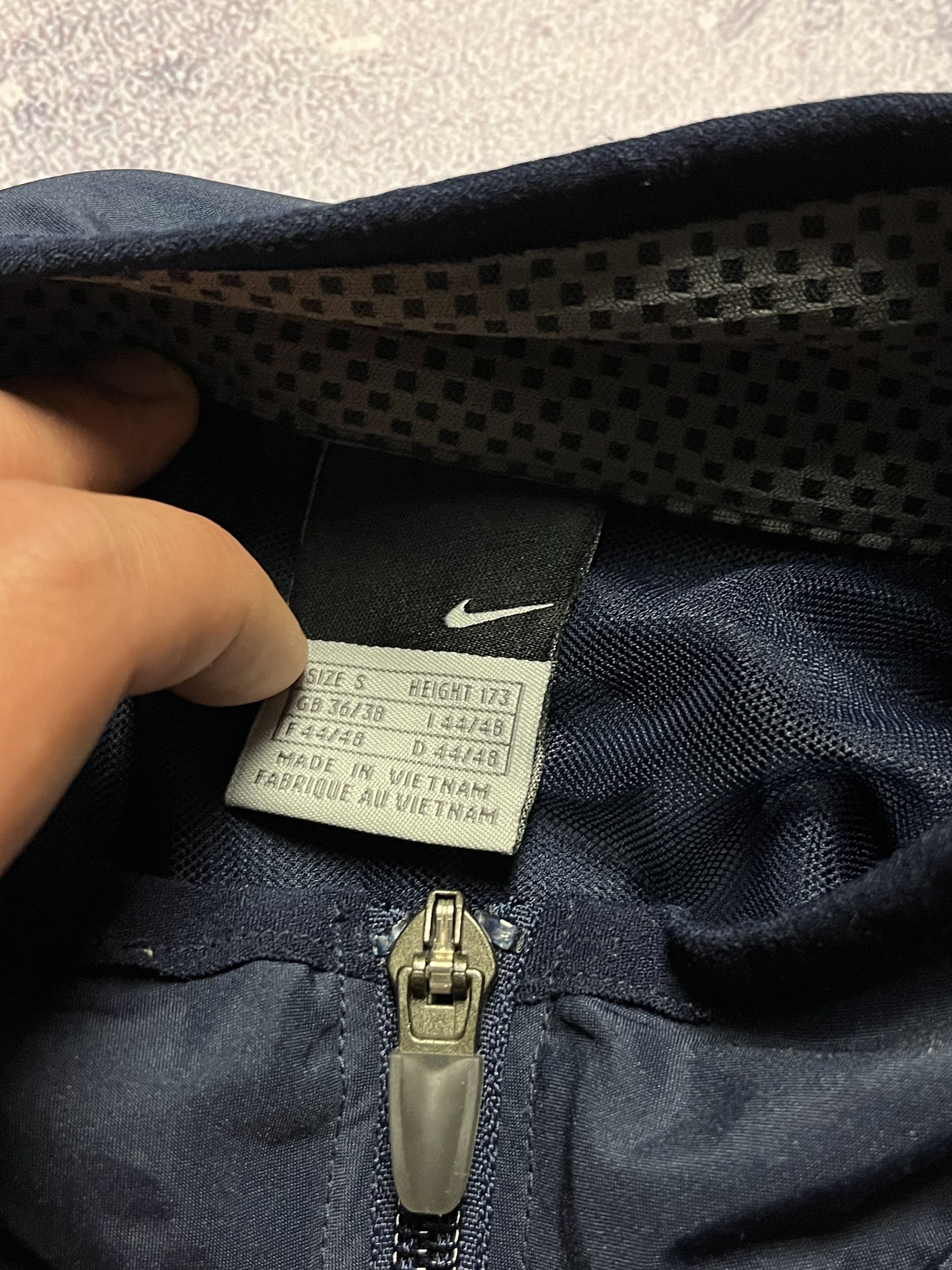 Nike Nike 90's Vintage Windbrealer Light Jacket Y2K Hype Gorpcore Size US S / EU 44-46 / 1 - 5 Thumbnail