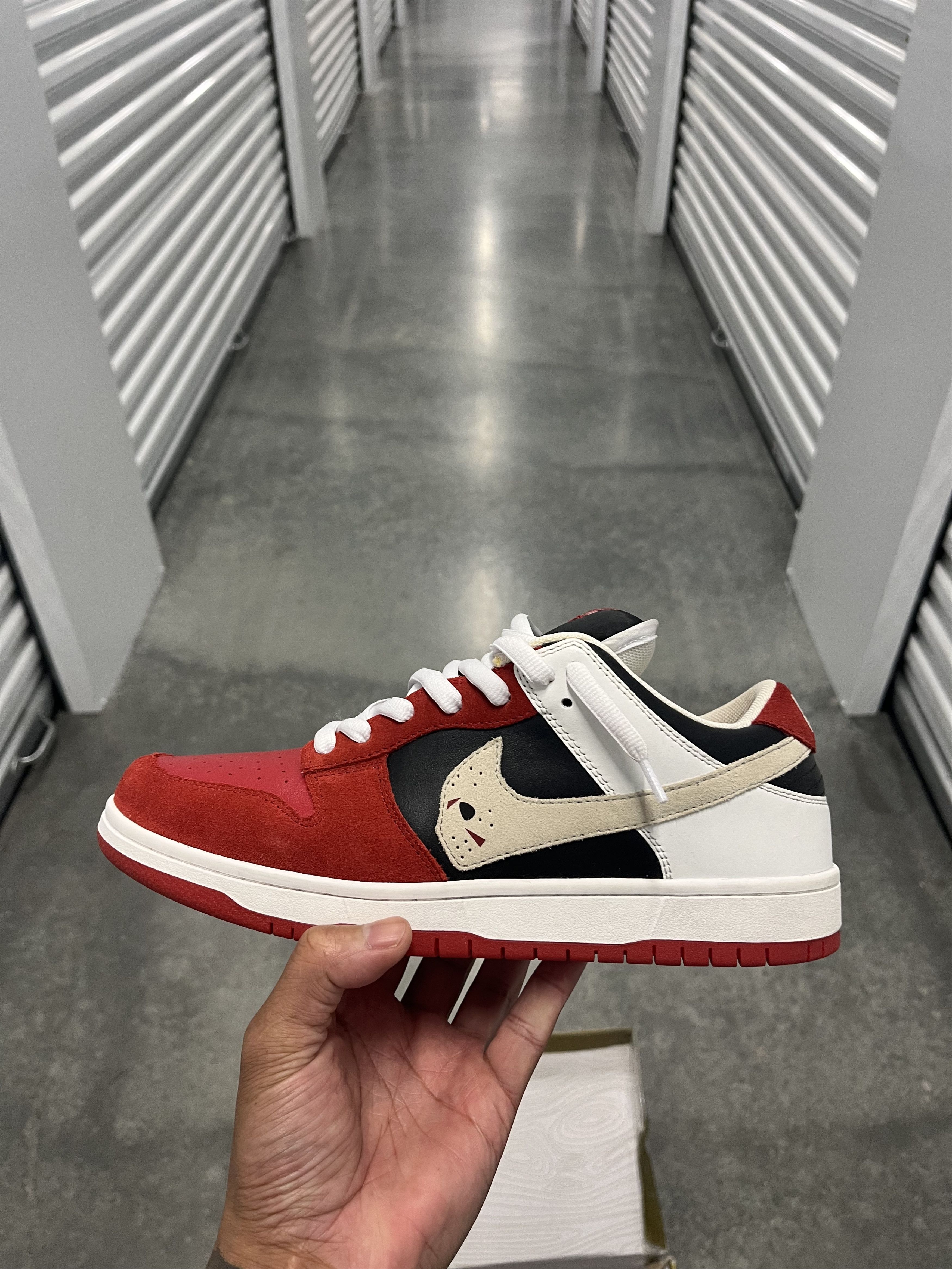 Warren Lotas Warren Lotas Jason SB Dunk Low Red 9.5 Size US 9.5 / EU 42-43 - 1 Thumbnail