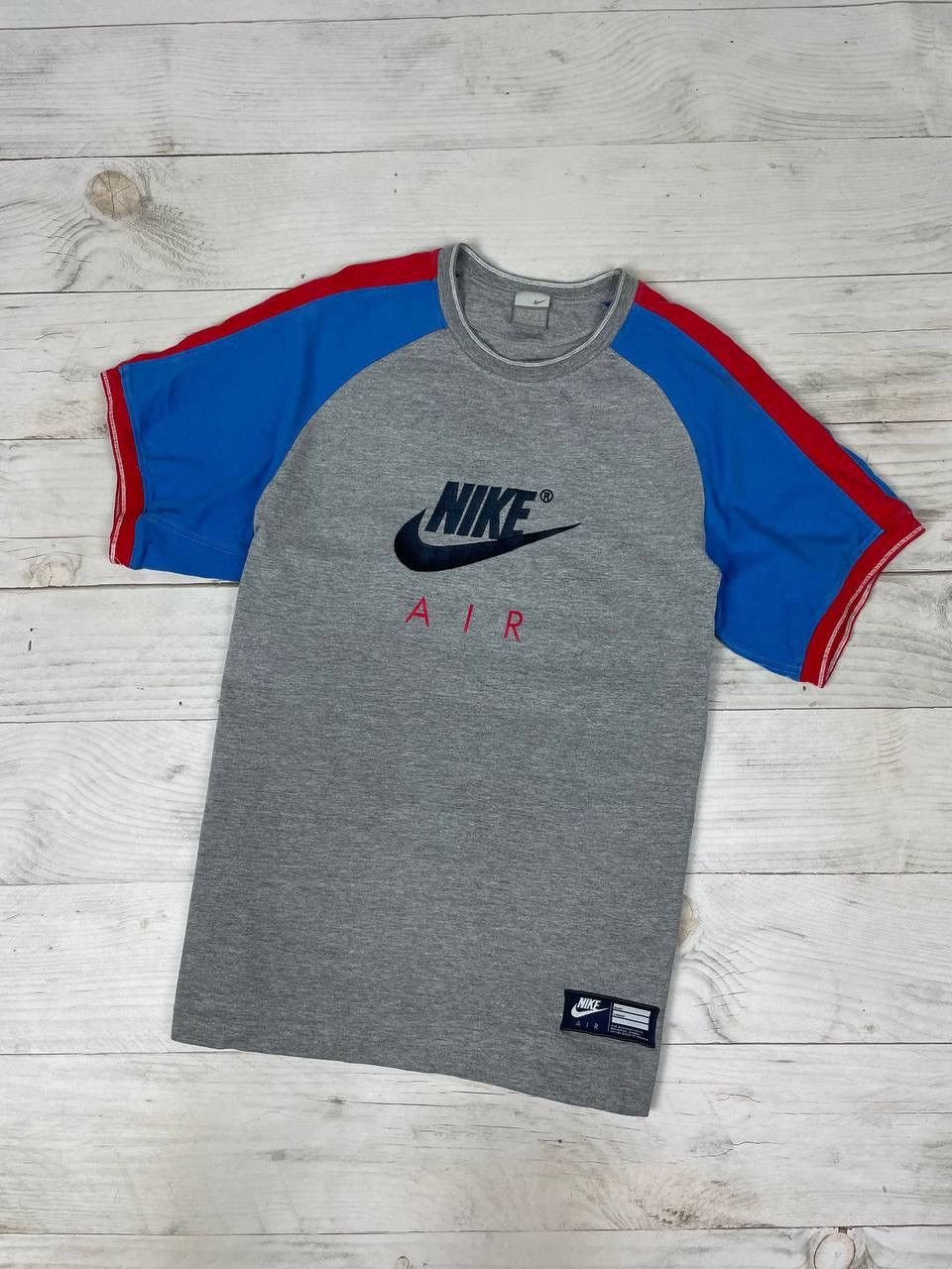 Nike Vintage Nike Air Big Logo Swoosh T-Shirt Size US L / EU 52-54 / 3 - 1 Thumbnail