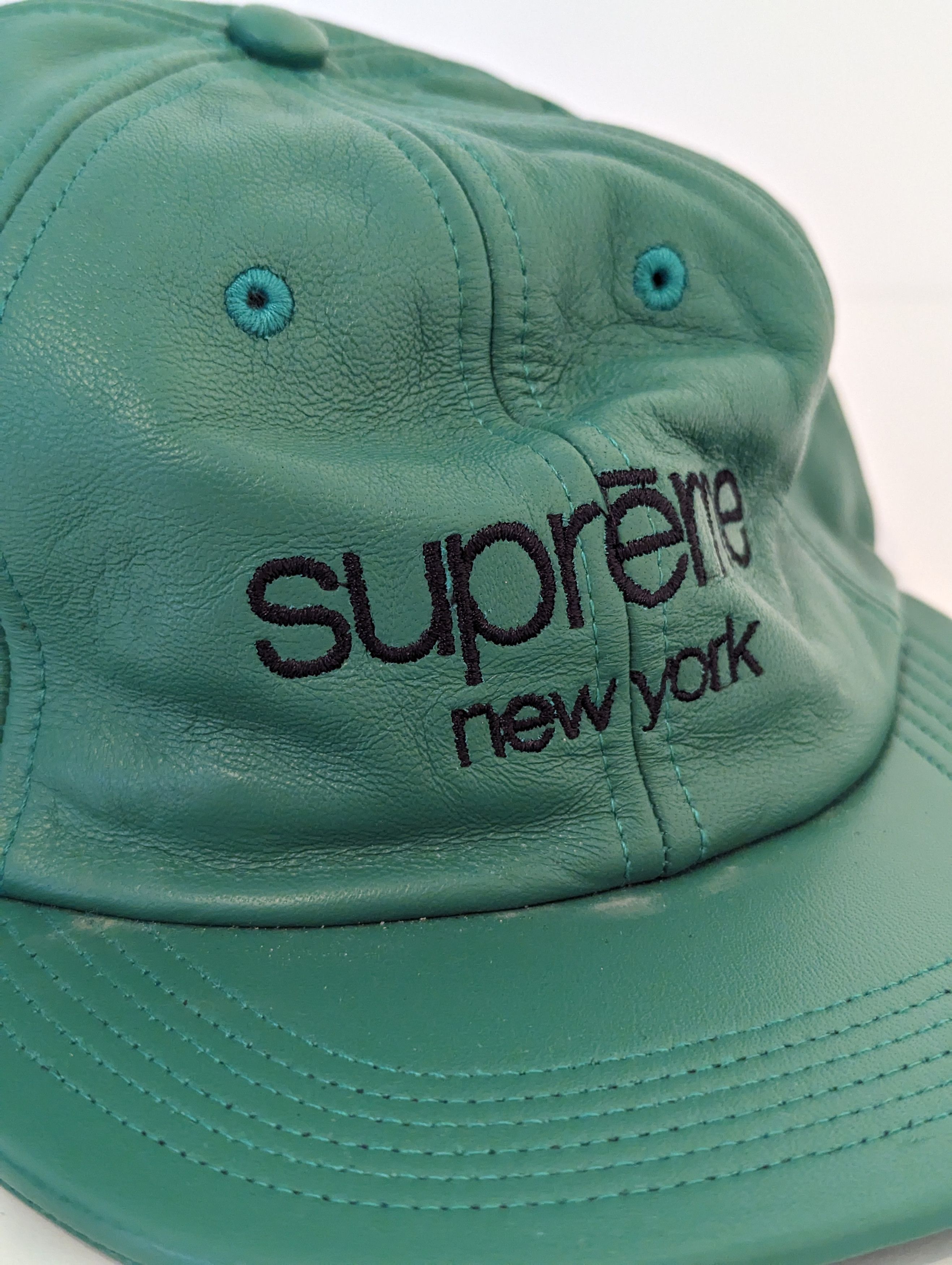 Supreme Supreme Leather Classic Logo 6-Panel Green Size ONE SIZE - 3 Thumbnail