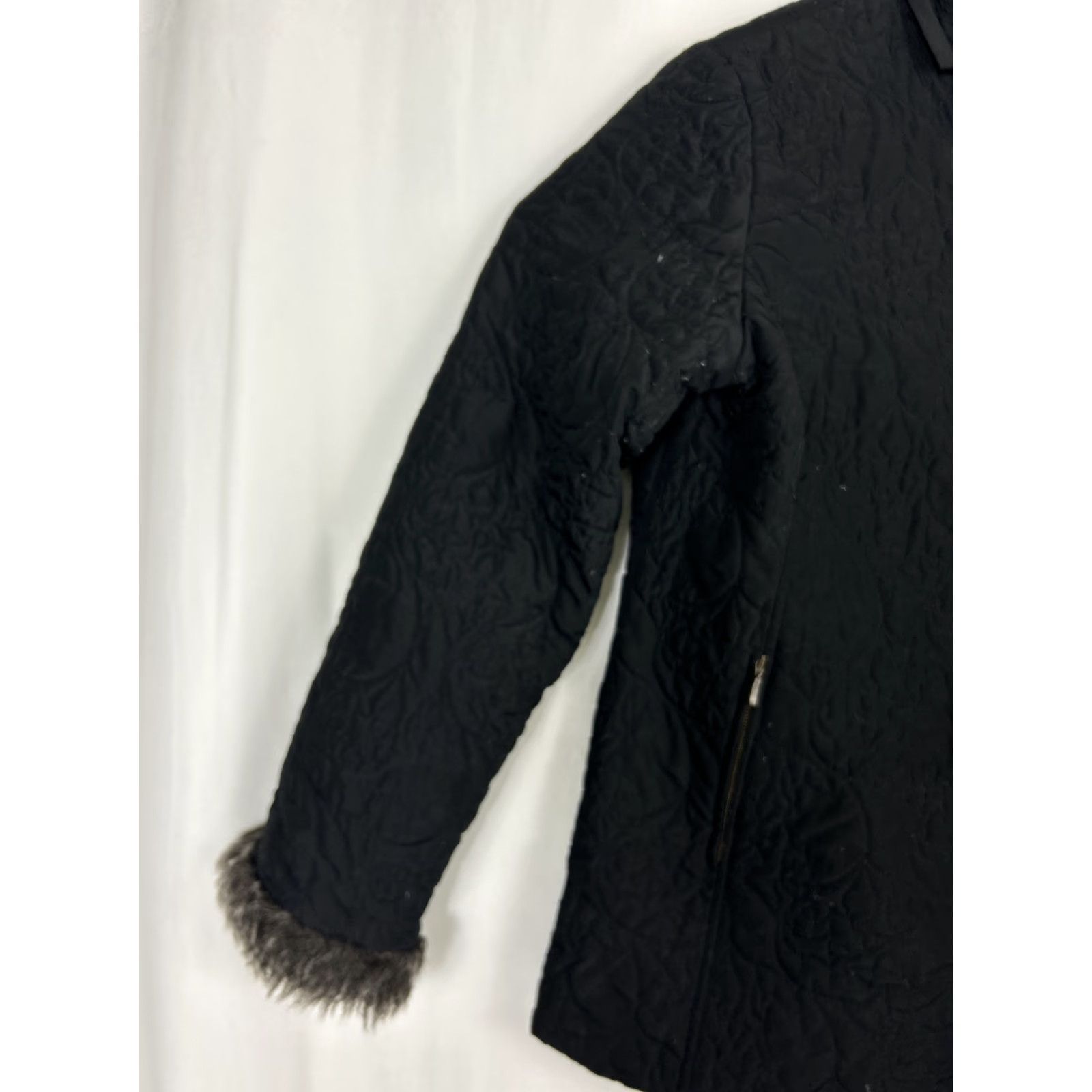 Vintage CAbi Jacket XL Women Black Full Zip Quilted Faux Fur Lining Polyester Size XL / US 12-14 / IT 48-50 - 2 Thumbnail