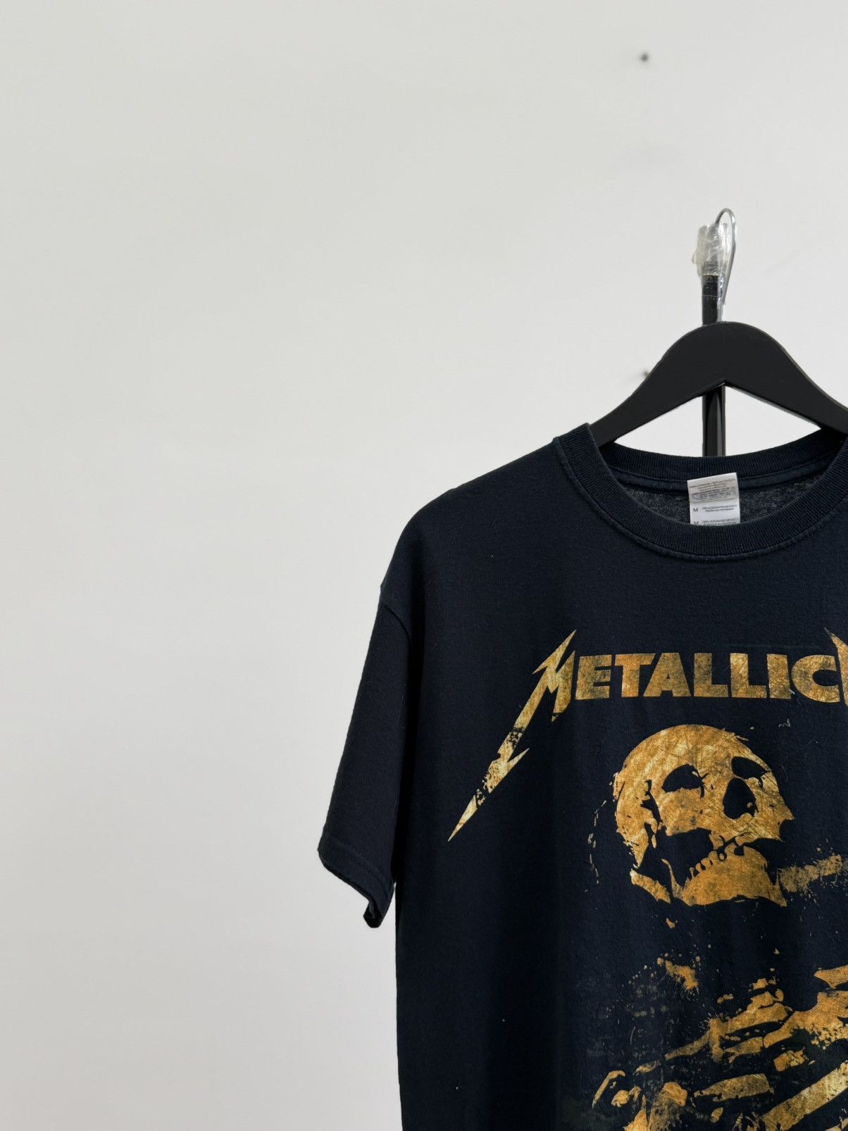 Band Tees Metallica “Death Magnetic” 2008 Tour Merch Tee Shirt Size US M / EU 48-50 / 2 - 6 Thumbnail