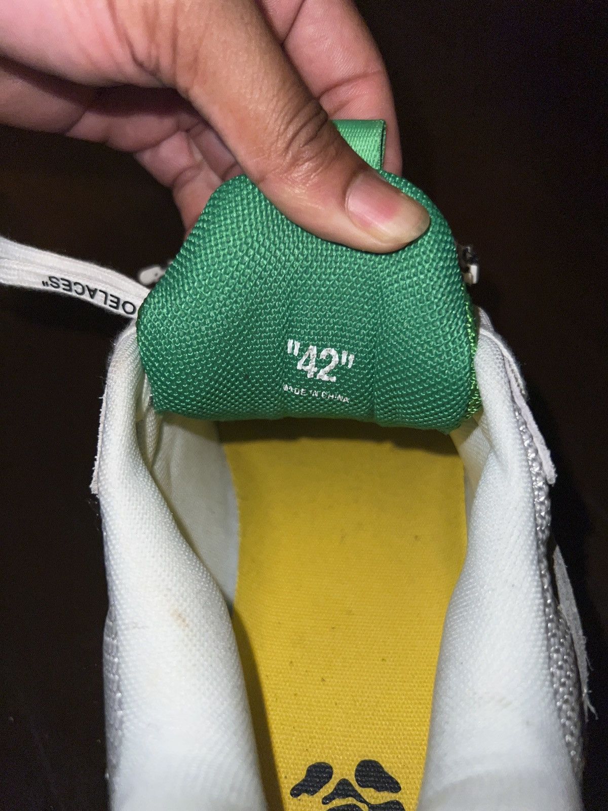 Off-White × Virgil Abloh Off-White Arrow Skate (RARE) RIP VIRGIL Size US 8.5 / EU 41-42 - 9 Thumbnail
