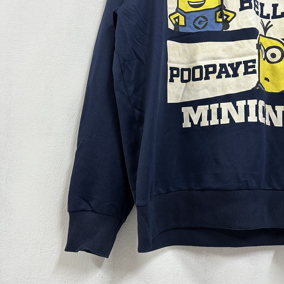Japanese Brand Vintage Despicable Me Minion Sweatshirt With Hoodie Size US L / EU 52-54 / 3 - 5 Thumbnail