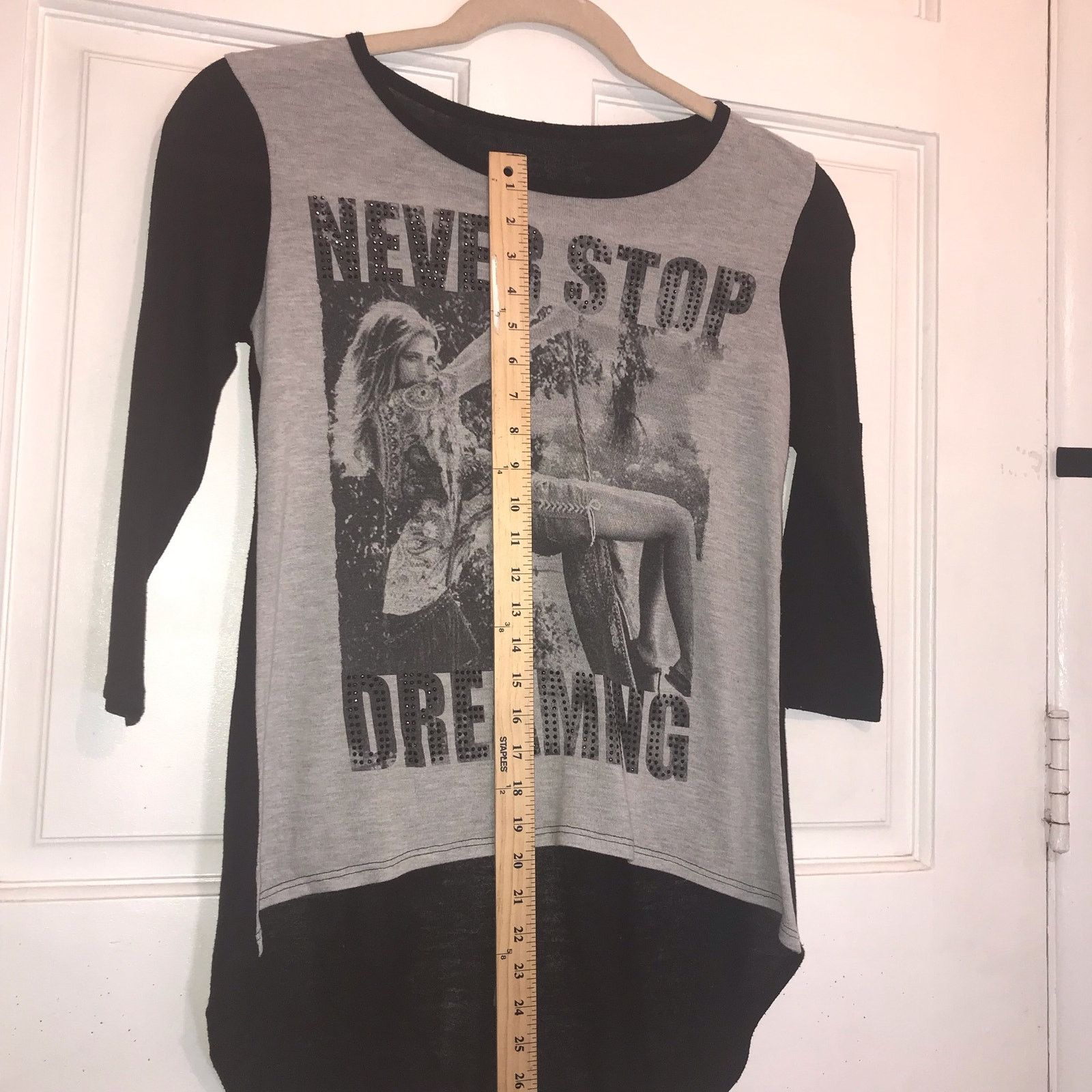 Bebe 2B BEBE Embellished Baseball T-Shirt Women’s M Black & Gray Size M / US 6-8 / IT 42-44 - 5 Thumbnail