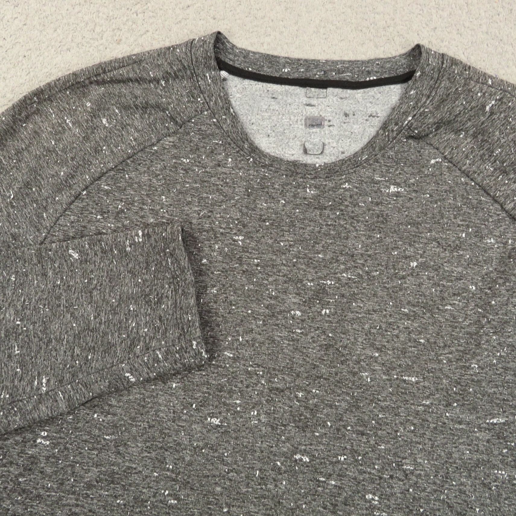 Lululemon Lululemon Shirt Mens Medium Heather Grey Long Sleeve Free Form Pullover Vented Size US M / EU 48-50 / 2 - 2 Thumbnail