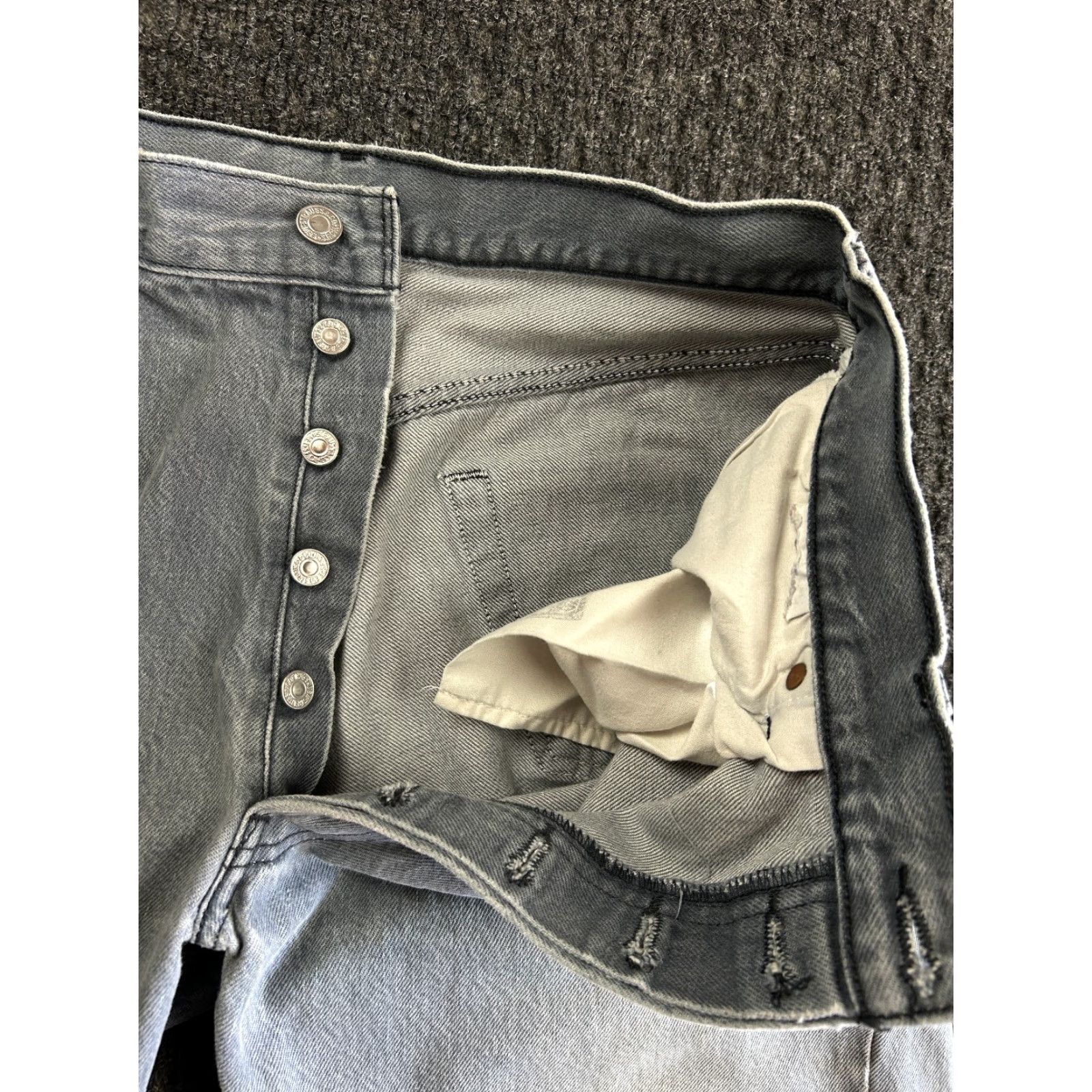 Levi's VINTAGE Levi’s 501 XX Jeans 32 x 29 Straight Distressed Grunge 90s Mens Regular Gray Denim Cotton USA Size US 32 / EU 48 - 6 Thumbnail