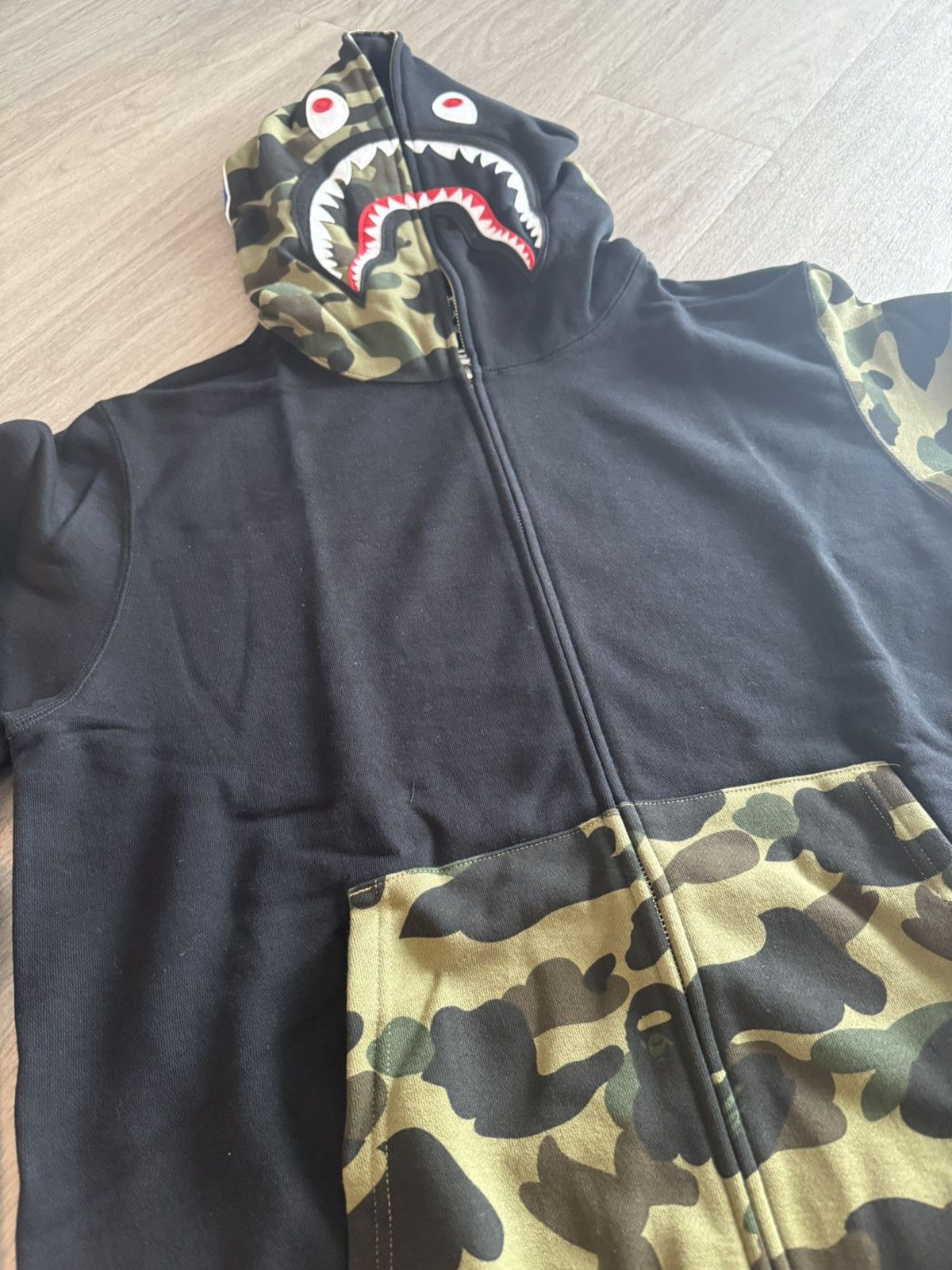 Bape Bape Green Camo Sleeve Shark Full Zip Size US XL / EU 56 / 4 - 2 Thumbnail